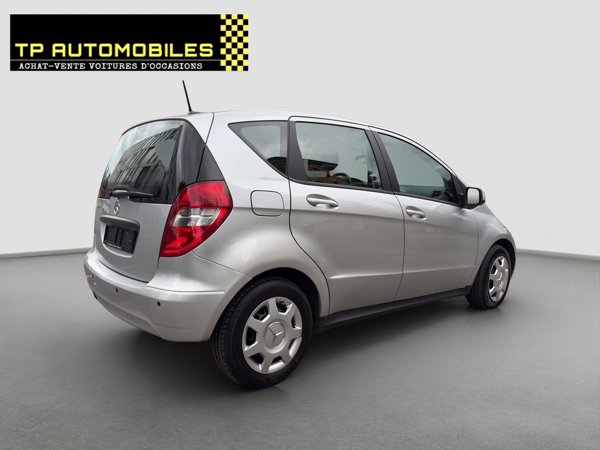 MERCEDES-BENZ A 160 (150) Classic Autotronic-image-4