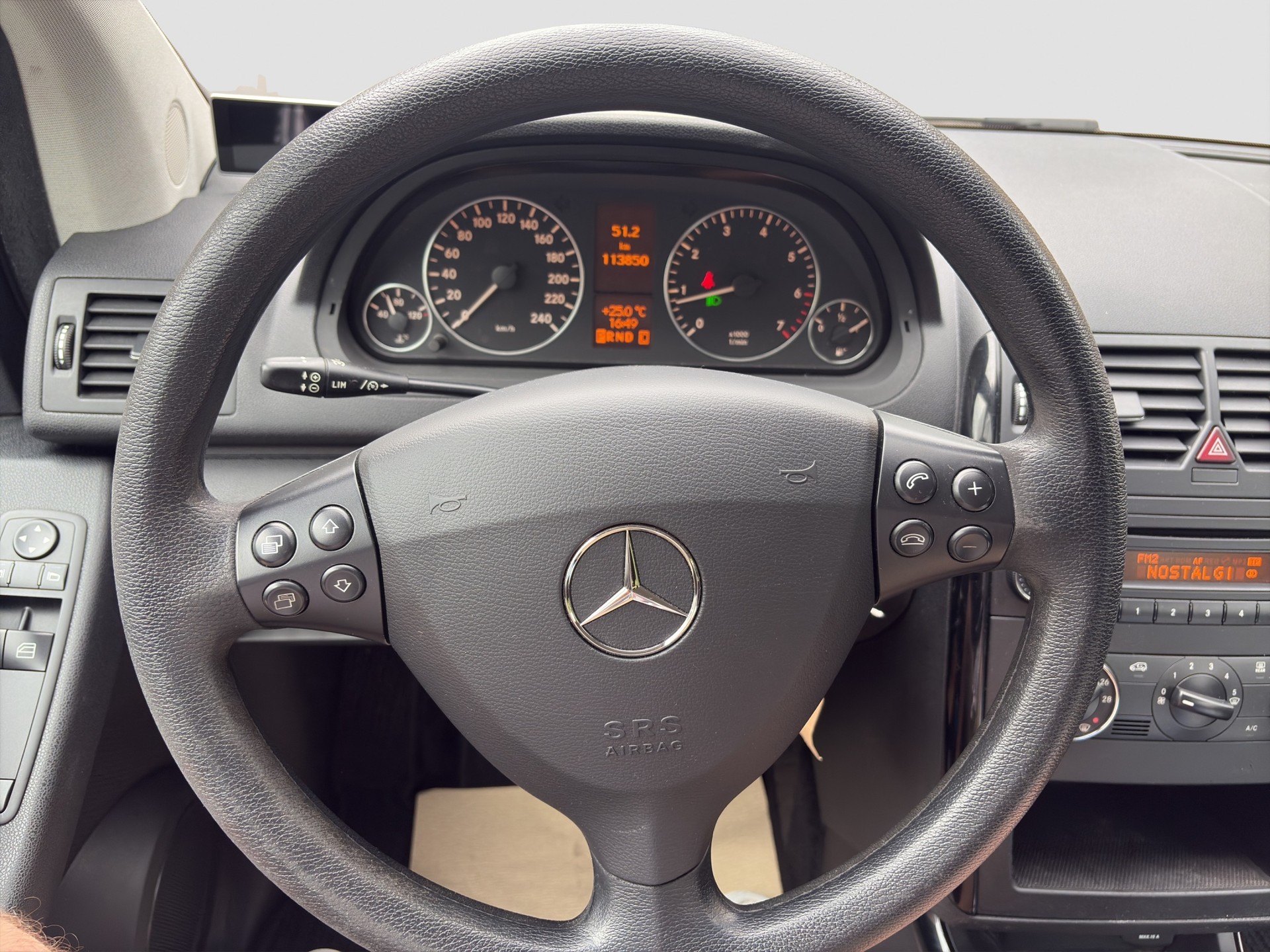 MERCEDES-BENZ A 160 (150) Classic Autotronic-image-13