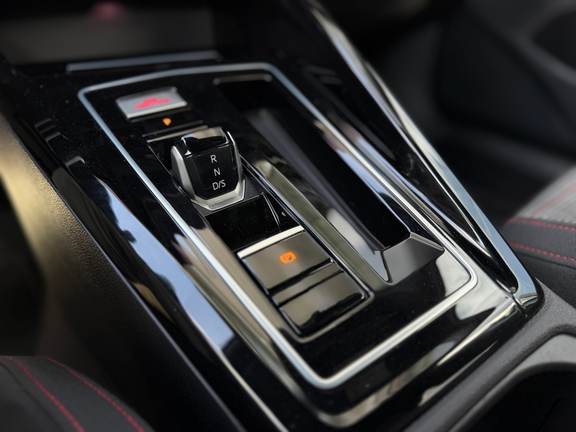VW Golf 2.0 TSI GTI DSG-image-29
