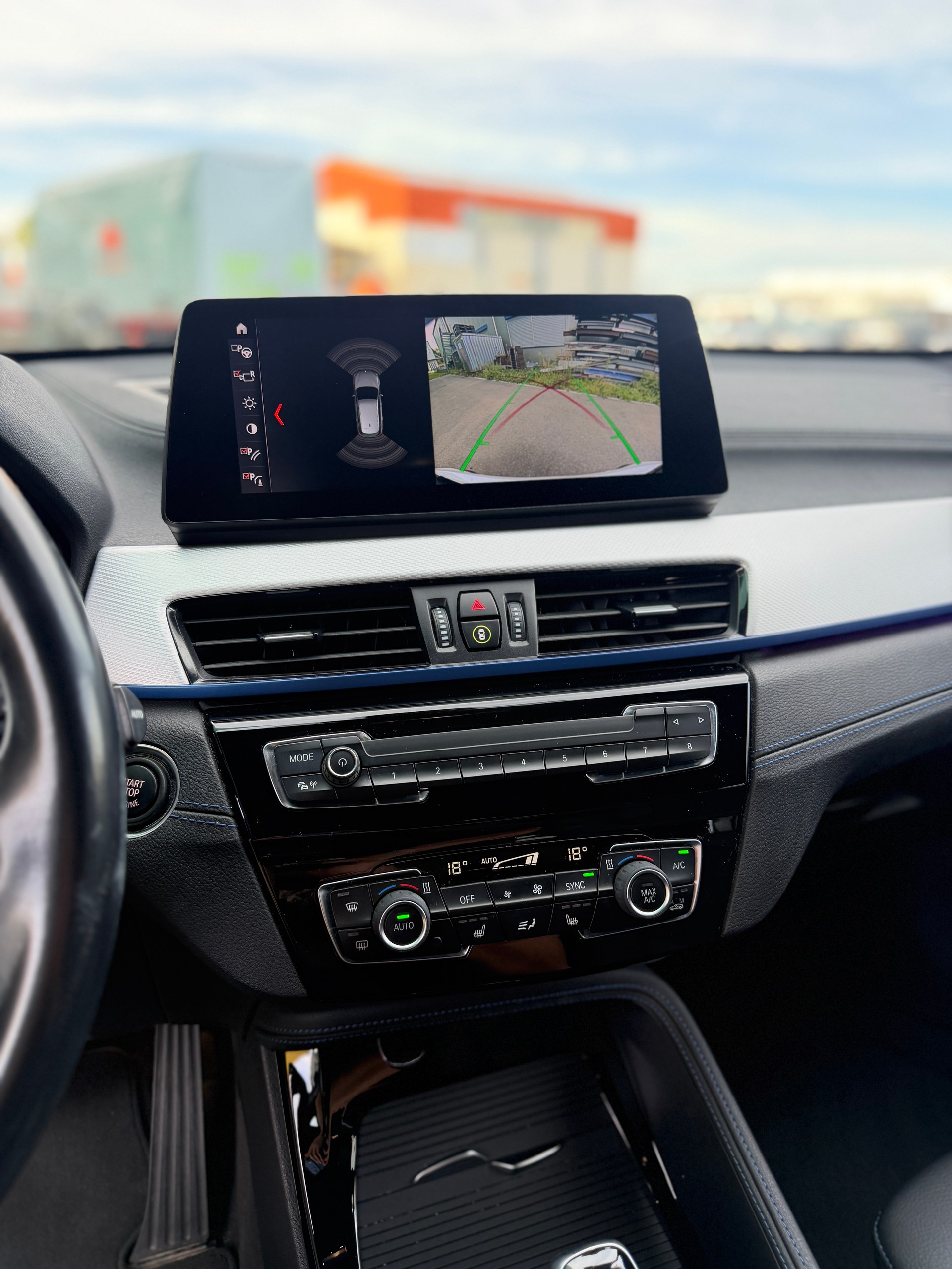 BMW X1 sDrive 18d M Sport Steptronic-image-12