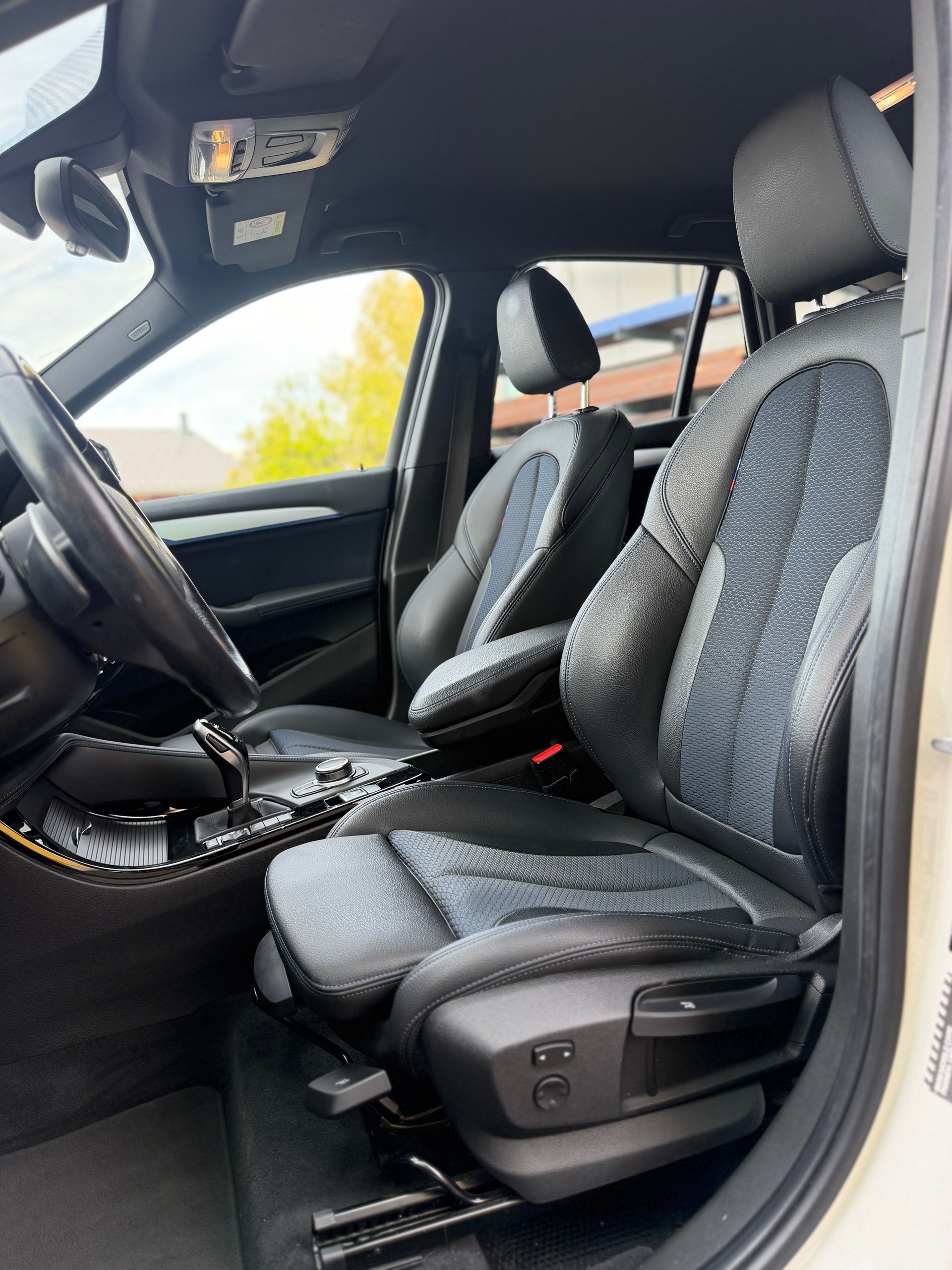 BMW X1 sDrive 18d M Sport Steptronic-image-8