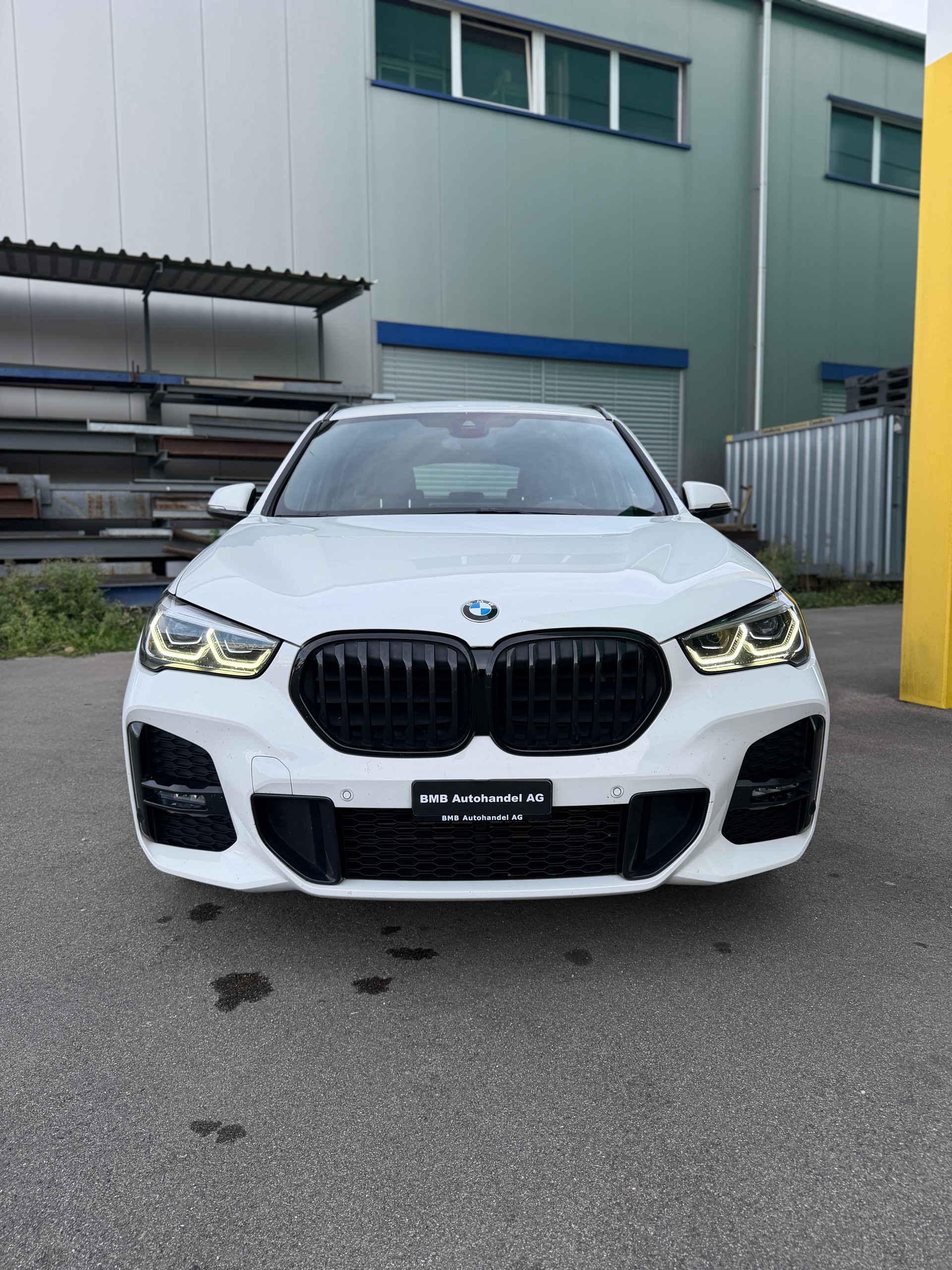 BMW X1 sDrive 18d M Sport Steptronic-image-1