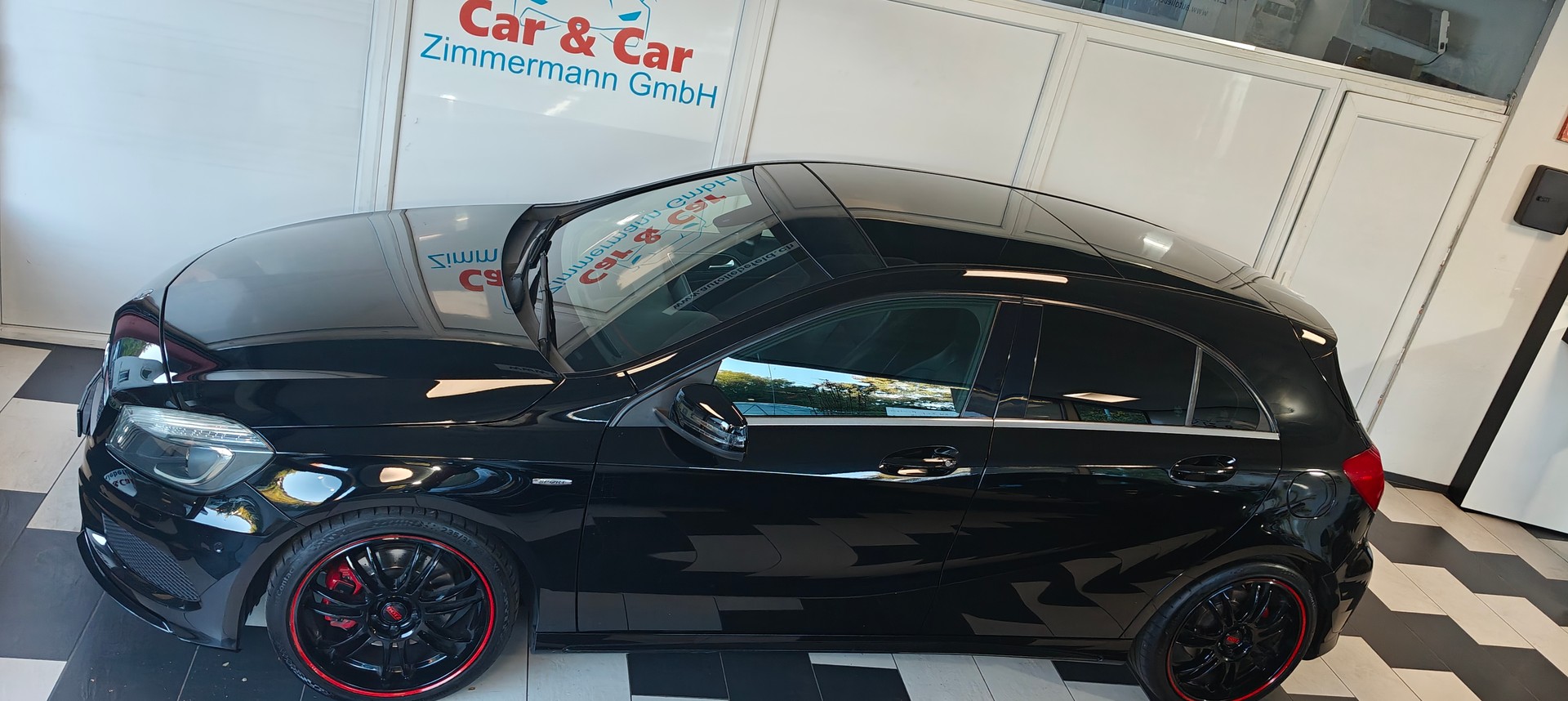 MERCEDES-BENZ A 250 Sport 7G-DCT-image-4