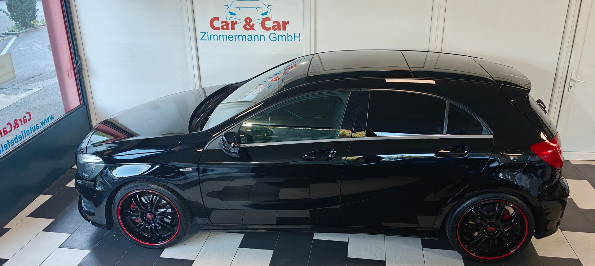 MERCEDES-BENZ A 250 Sport 7G-DCT-image-2