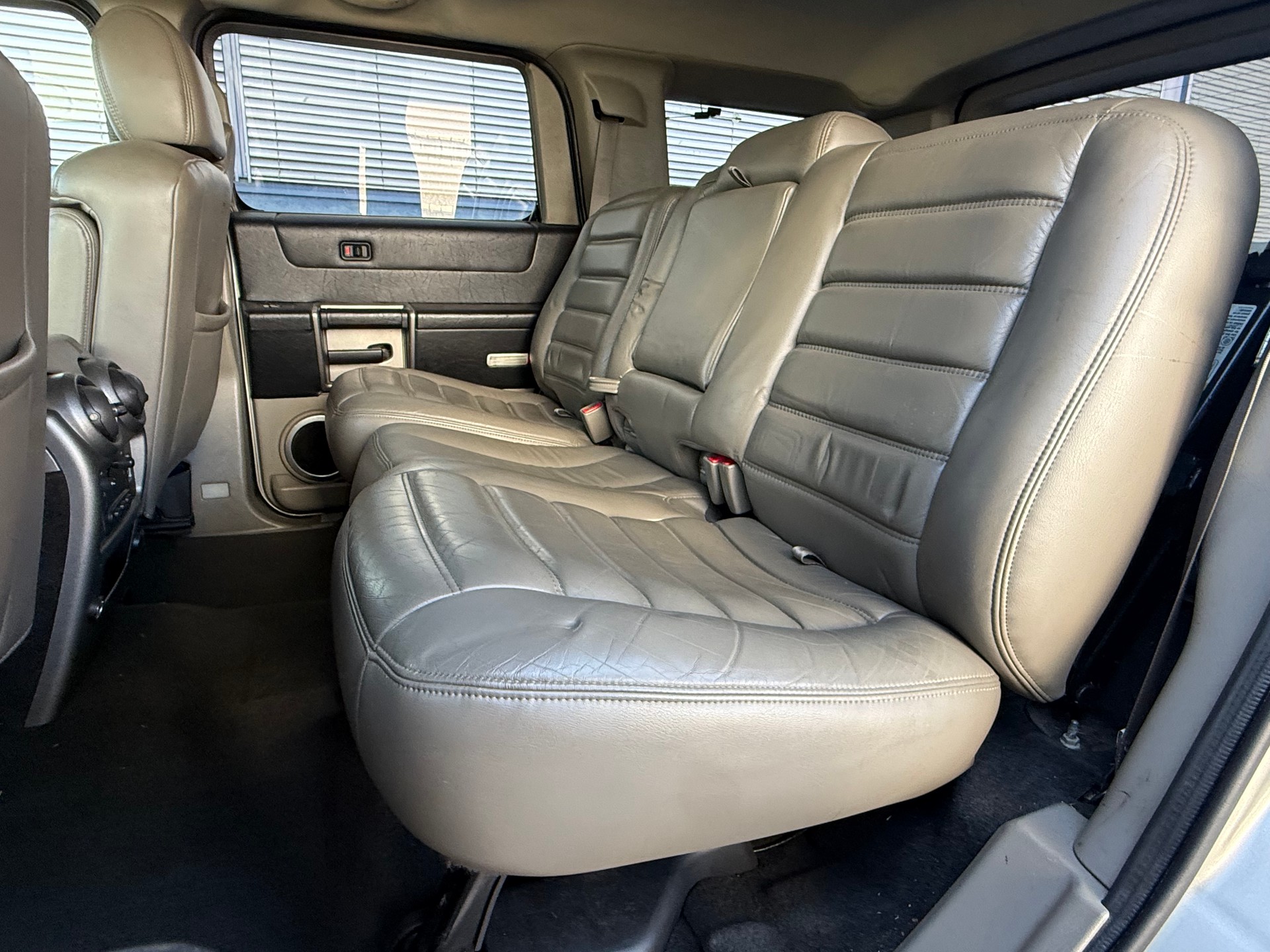 HUMMER H2 6.0 Luxury-image-13