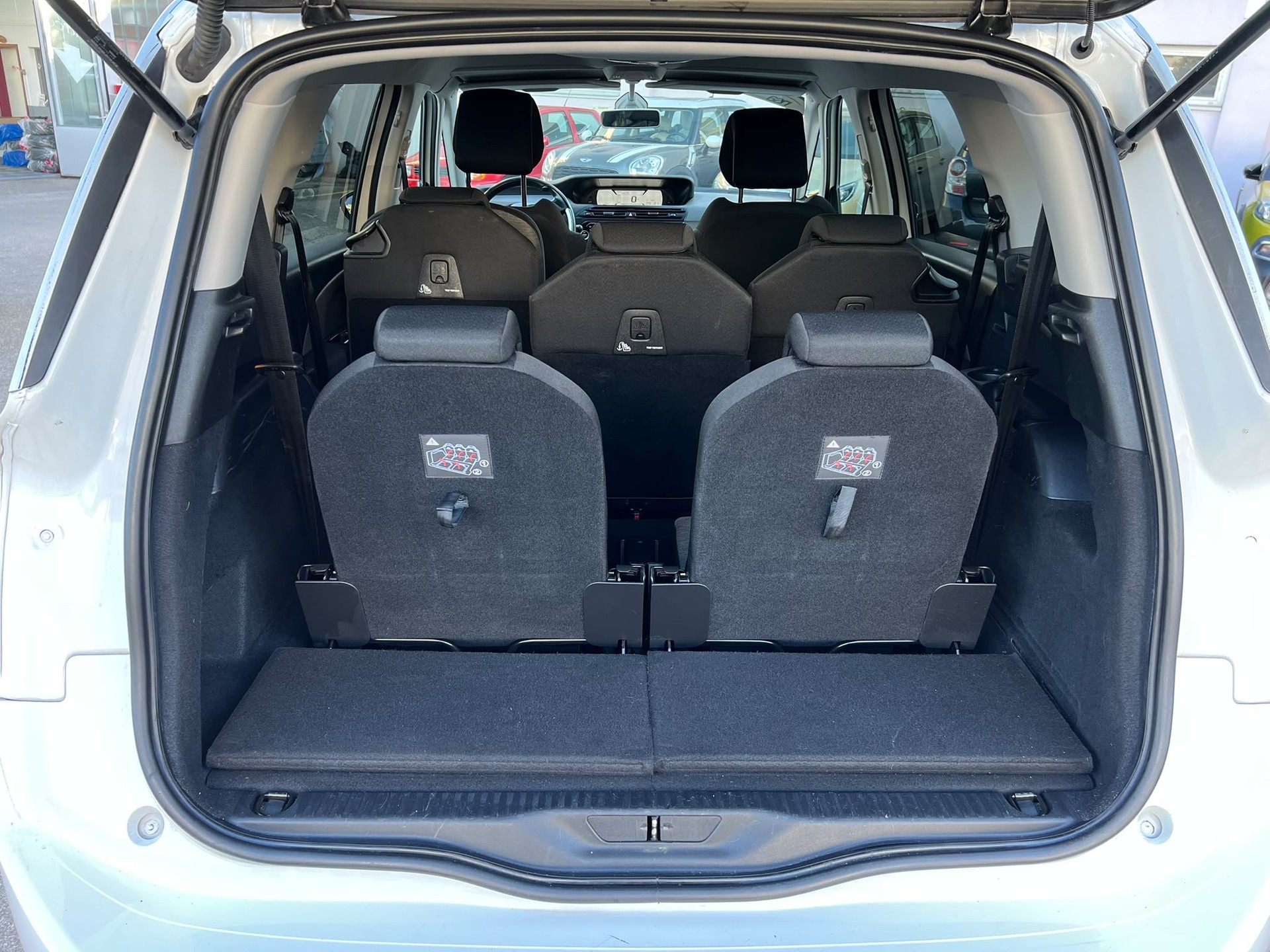 CITROEN Swiss Family Edition-image-10