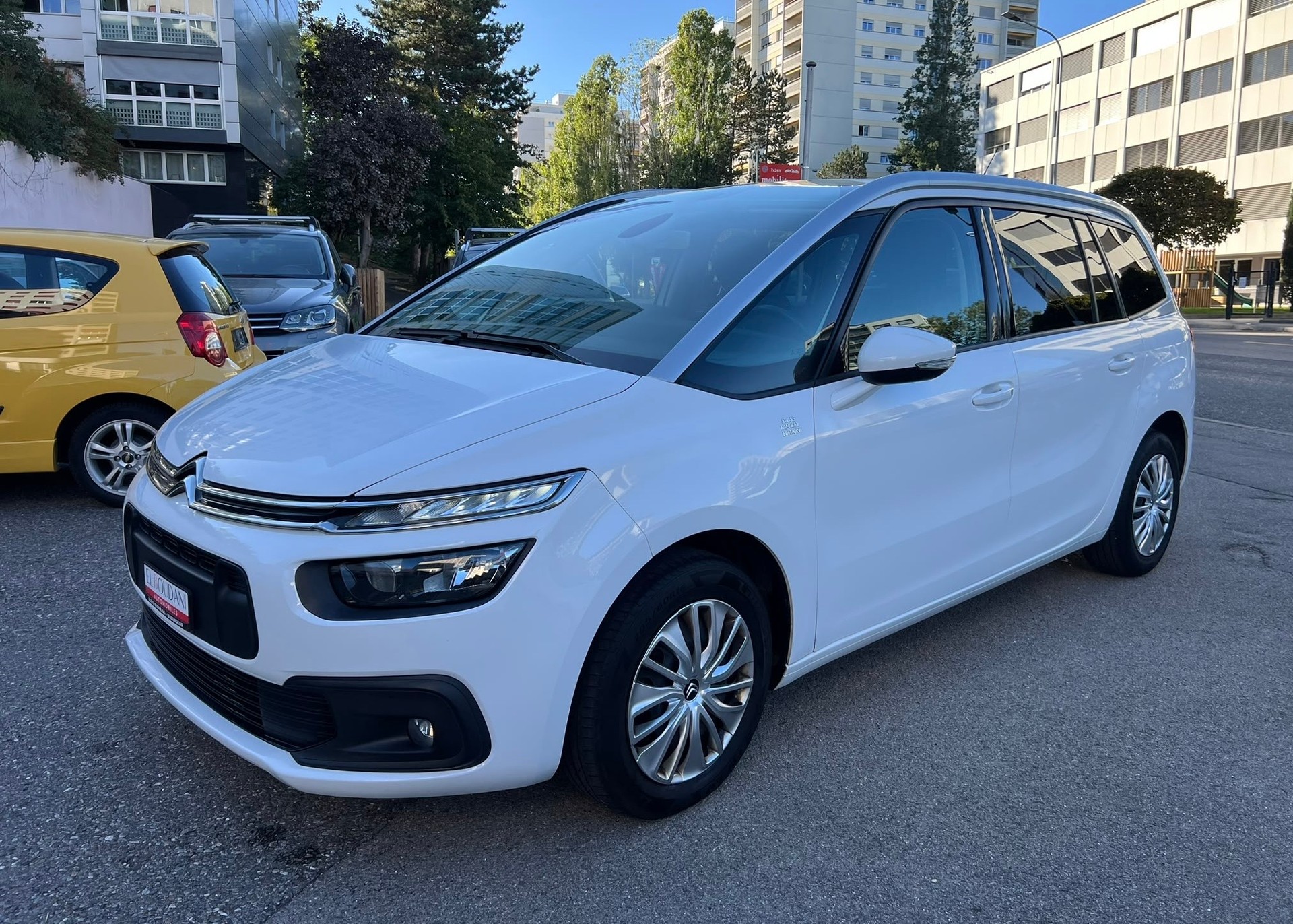 CITROEN Swiss Family Edition-image-2