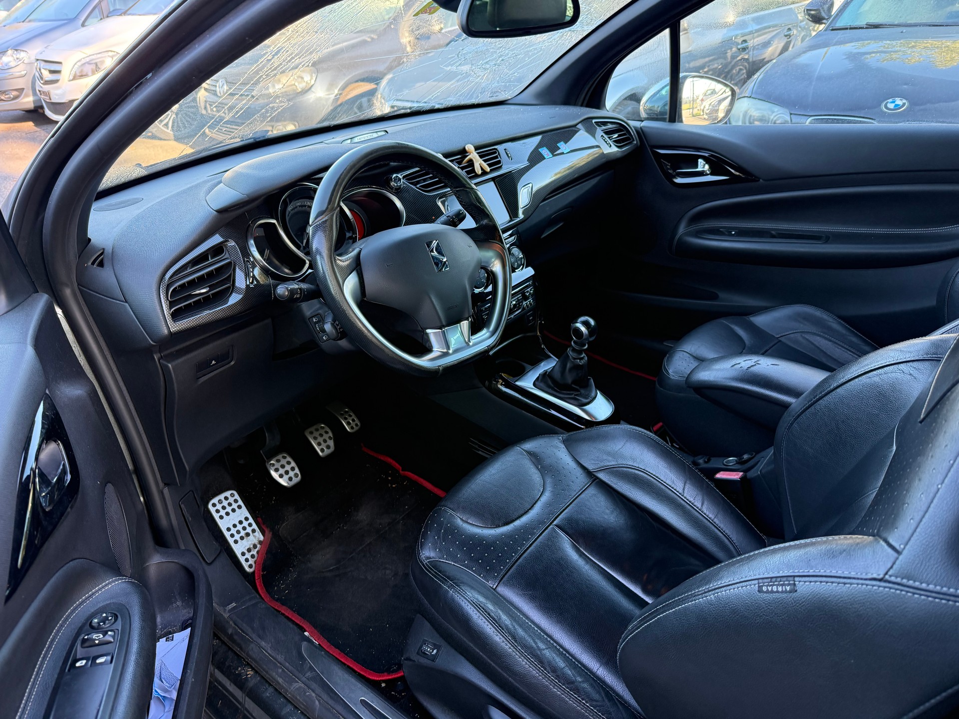 DS AUTOMOBILES DS3 1.6 THP Sport Chic-image-9