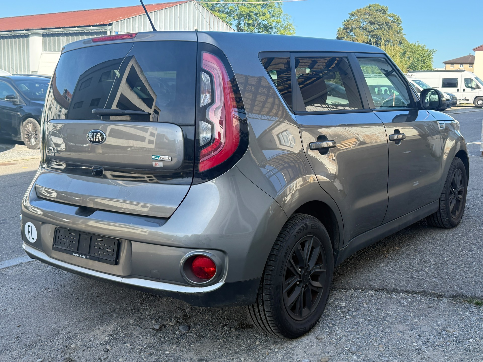 KIA Soul EV Trend-image-2