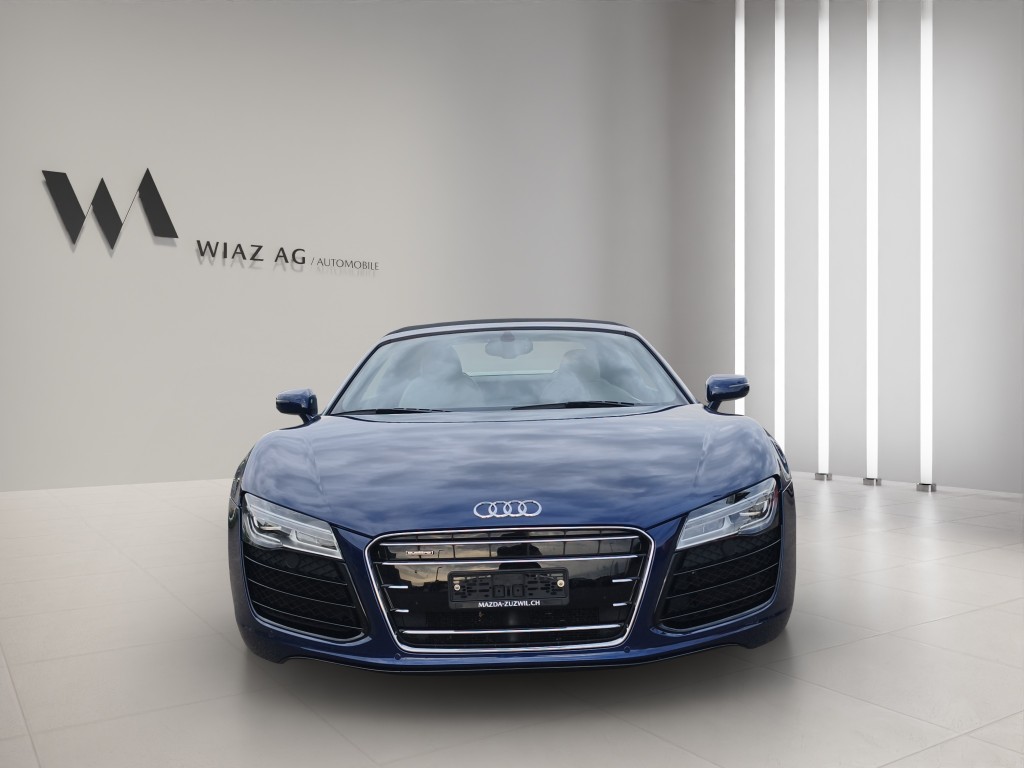 AUDI R8 Spyder 5.2 FSI V10 quattro S-Tronic-image-9