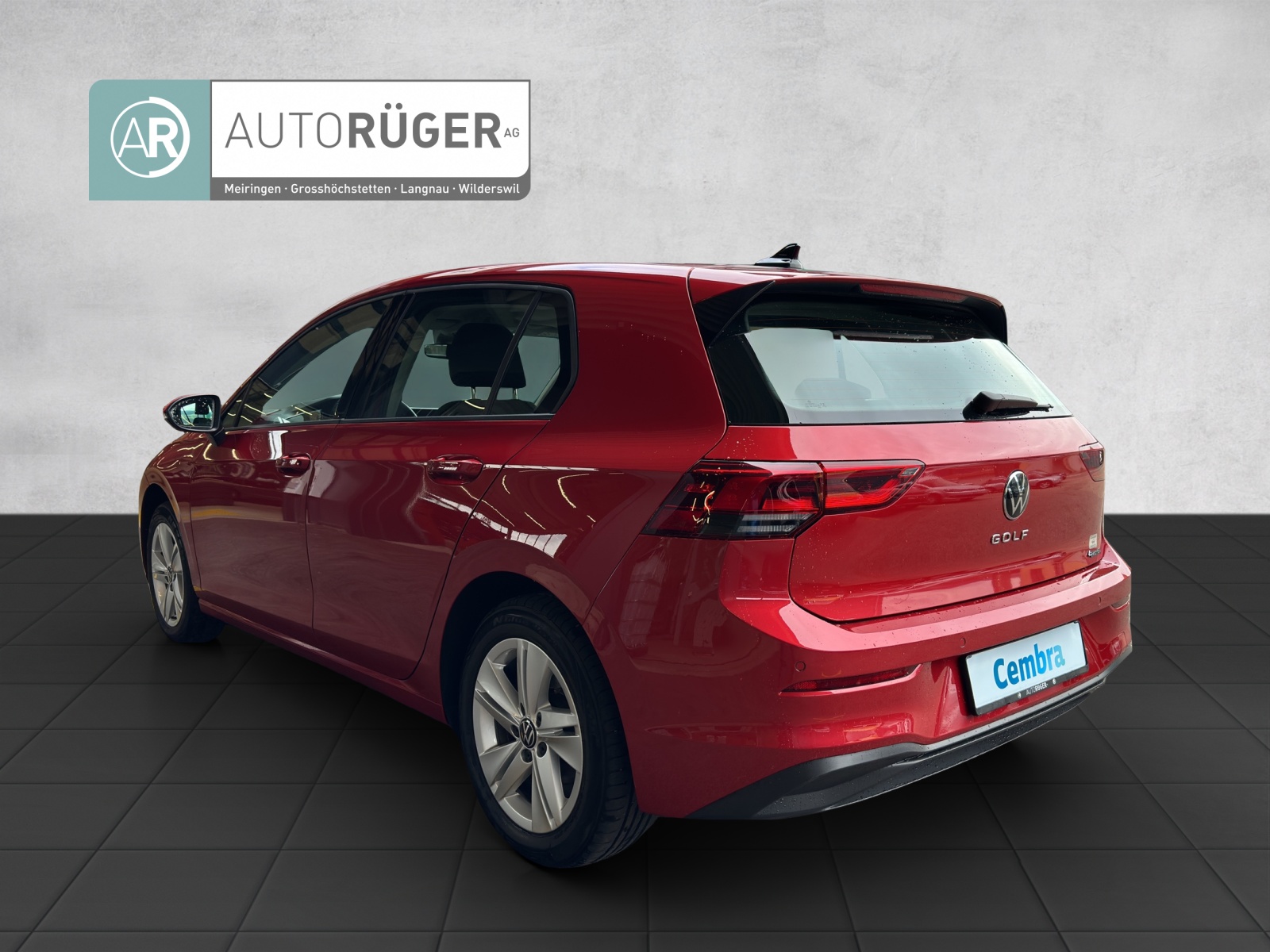 VW Golf 2.0 TDI Life DSG 4Motion-image-3