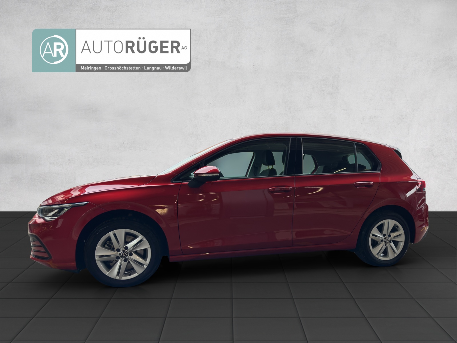VW Golf 2.0 TDI Life DSG 4Motion-image-2