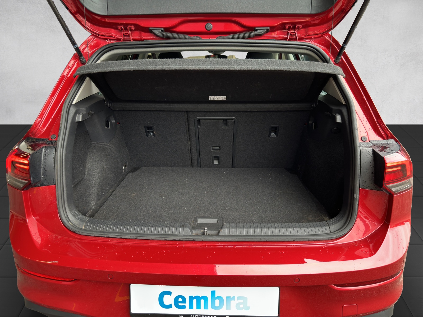 VW Golf 2.0 TDI Life DSG 4Motion-image-13