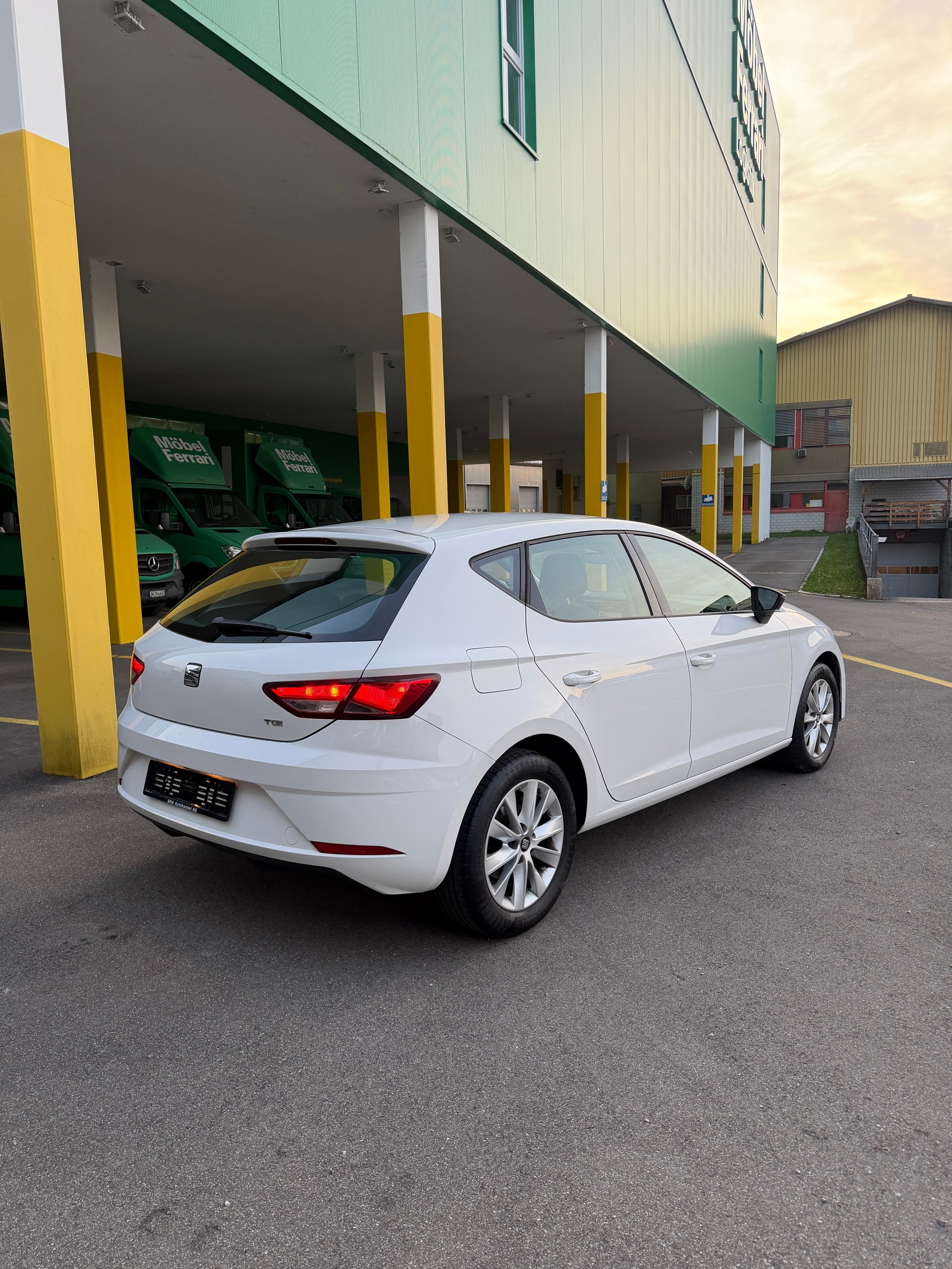SEAT Leon 1.5 TGI Style DSG-image-5