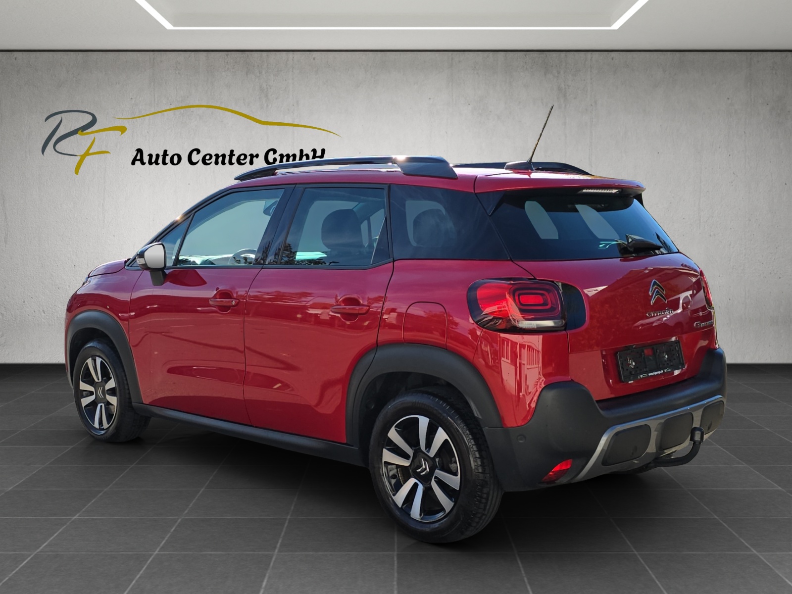 CITROEN C3 Aircross 1.2i PureTech Shine Pack EAT6-image-4