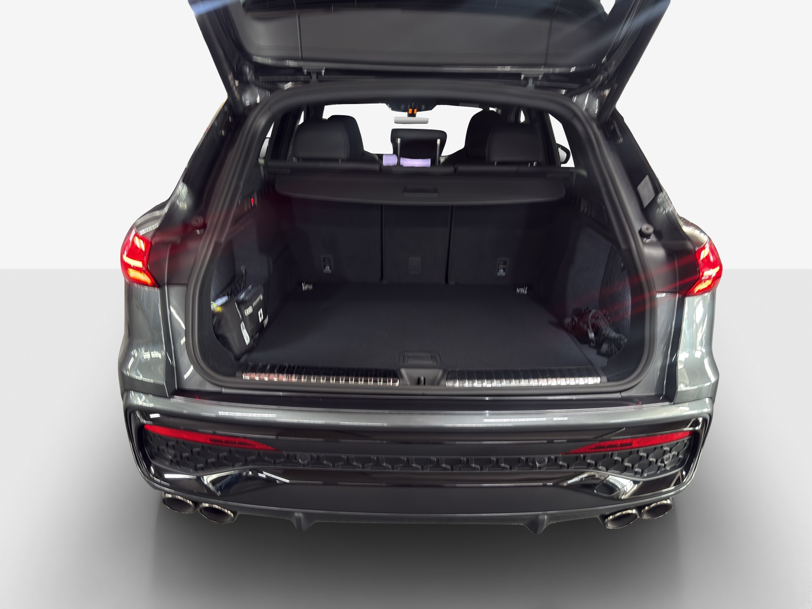 AUDI SQ5 TFSI quattro S-tronic-image-11