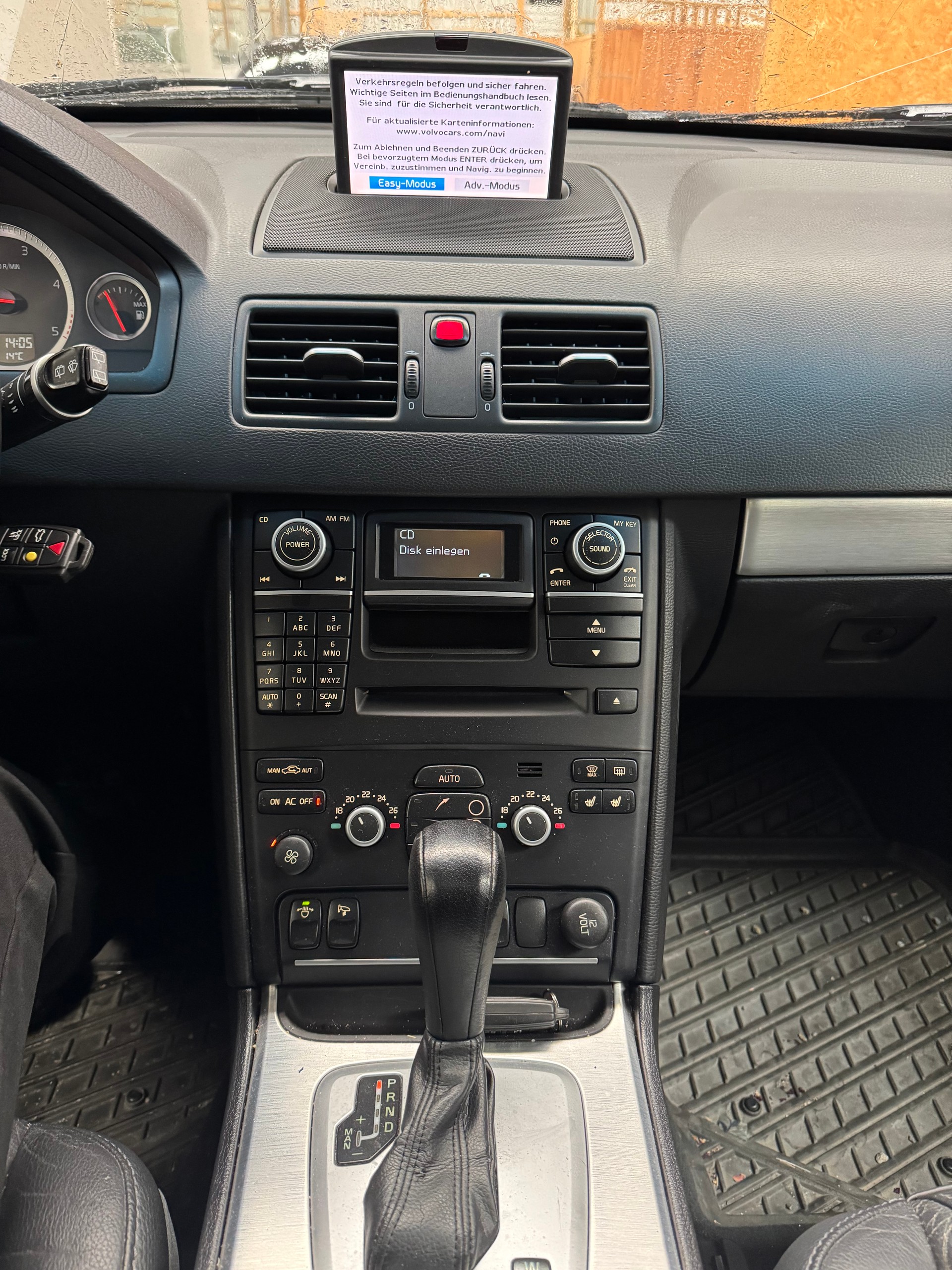 VOLVO XC90 D5 AWD Husky Edition Geartronic-image-22