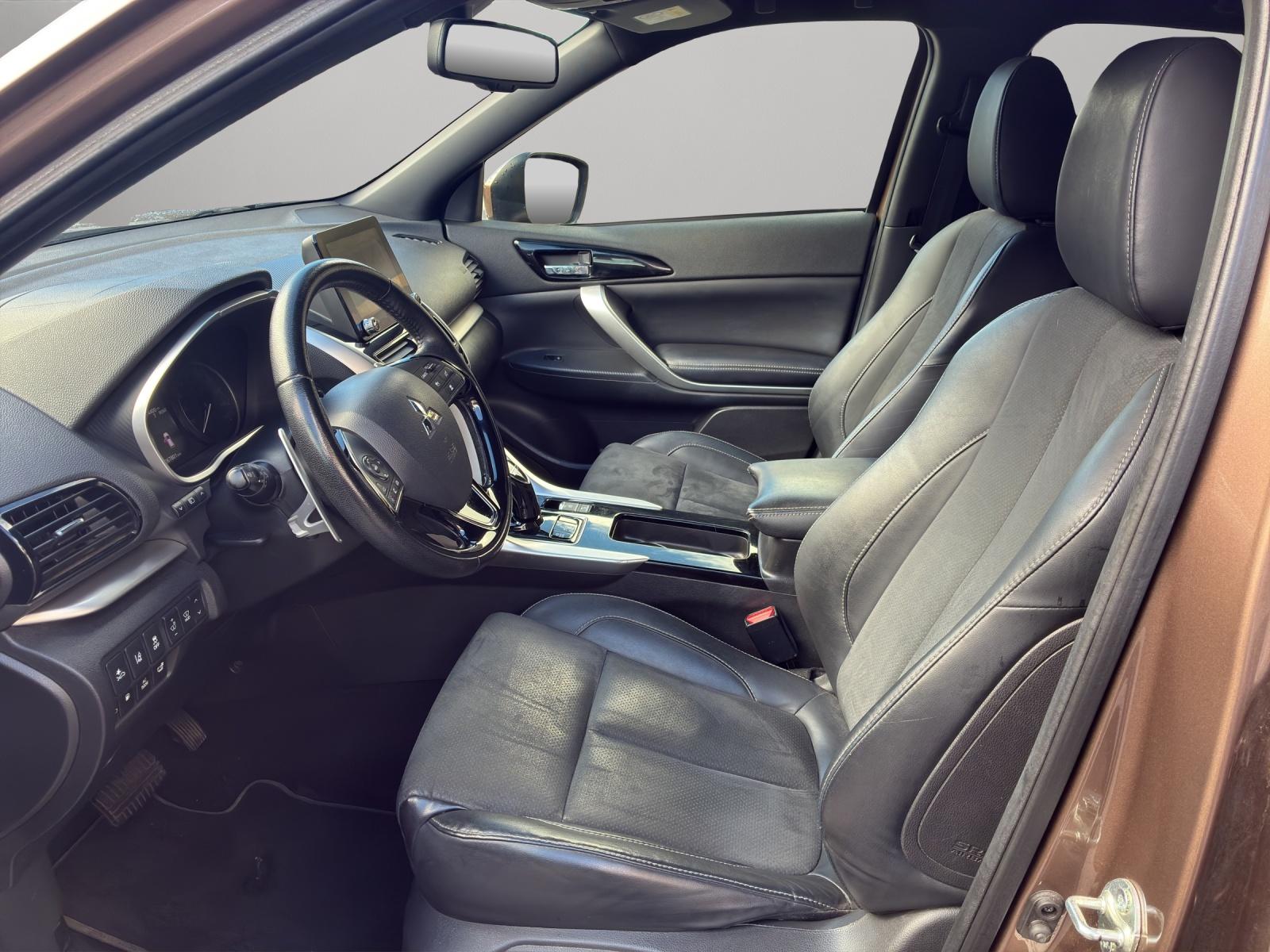 MITSUBISHI Eclipse Cross 2.4 PHEV Style 4x4-image-8