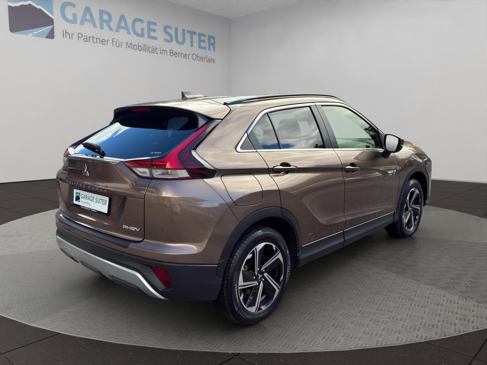MITSUBISHI Eclipse Cross 2.4 PHEV Style 4x4-image-4