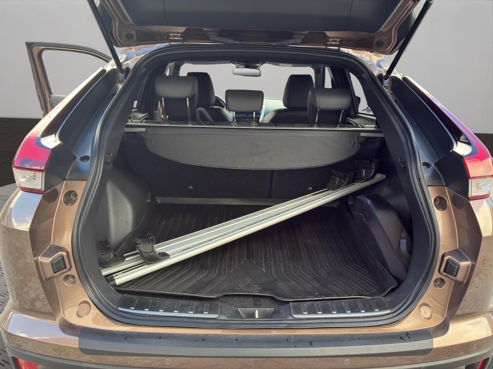 MITSUBISHI Eclipse Cross 2.4 PHEV Style 4x4-image-14