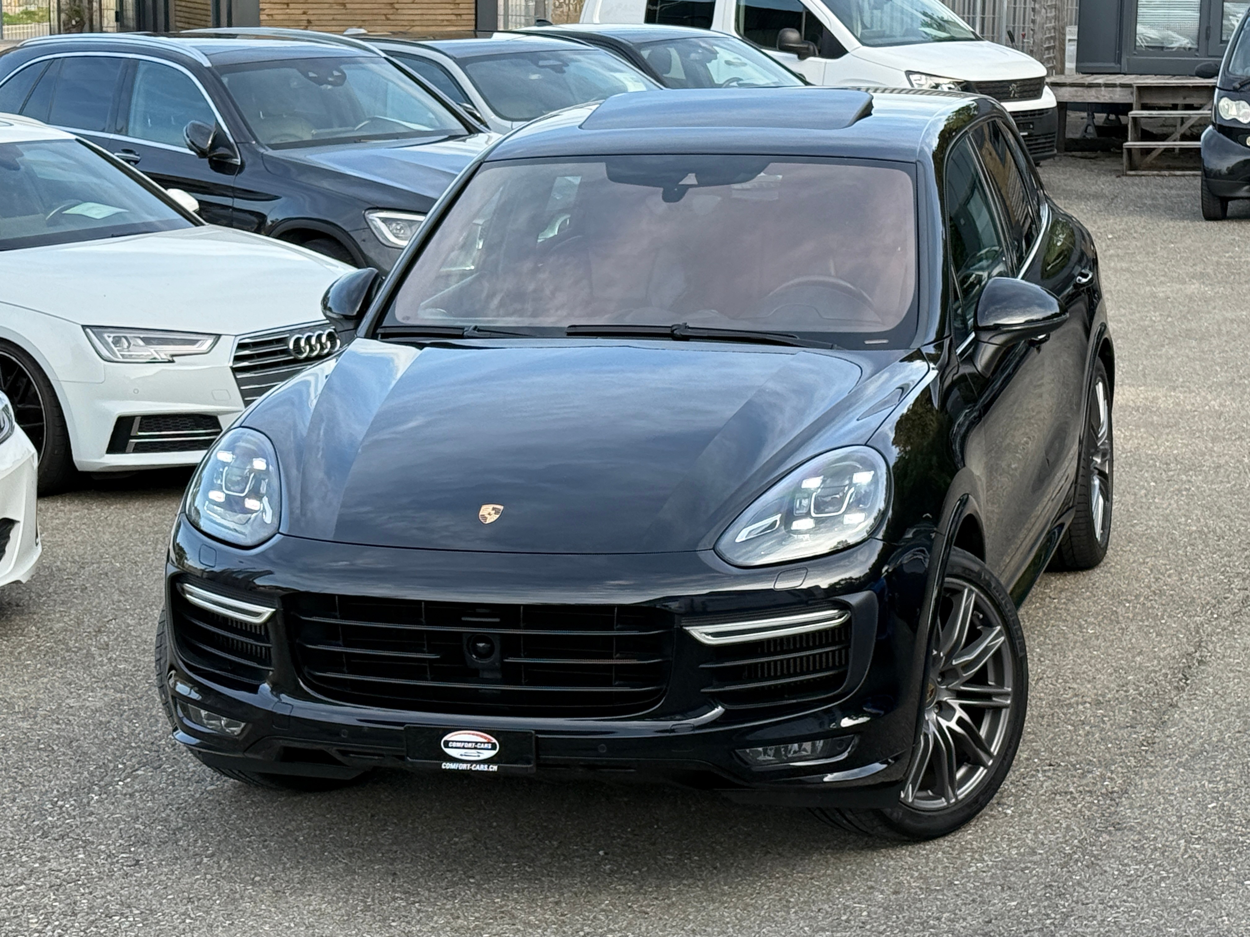 Car photo
