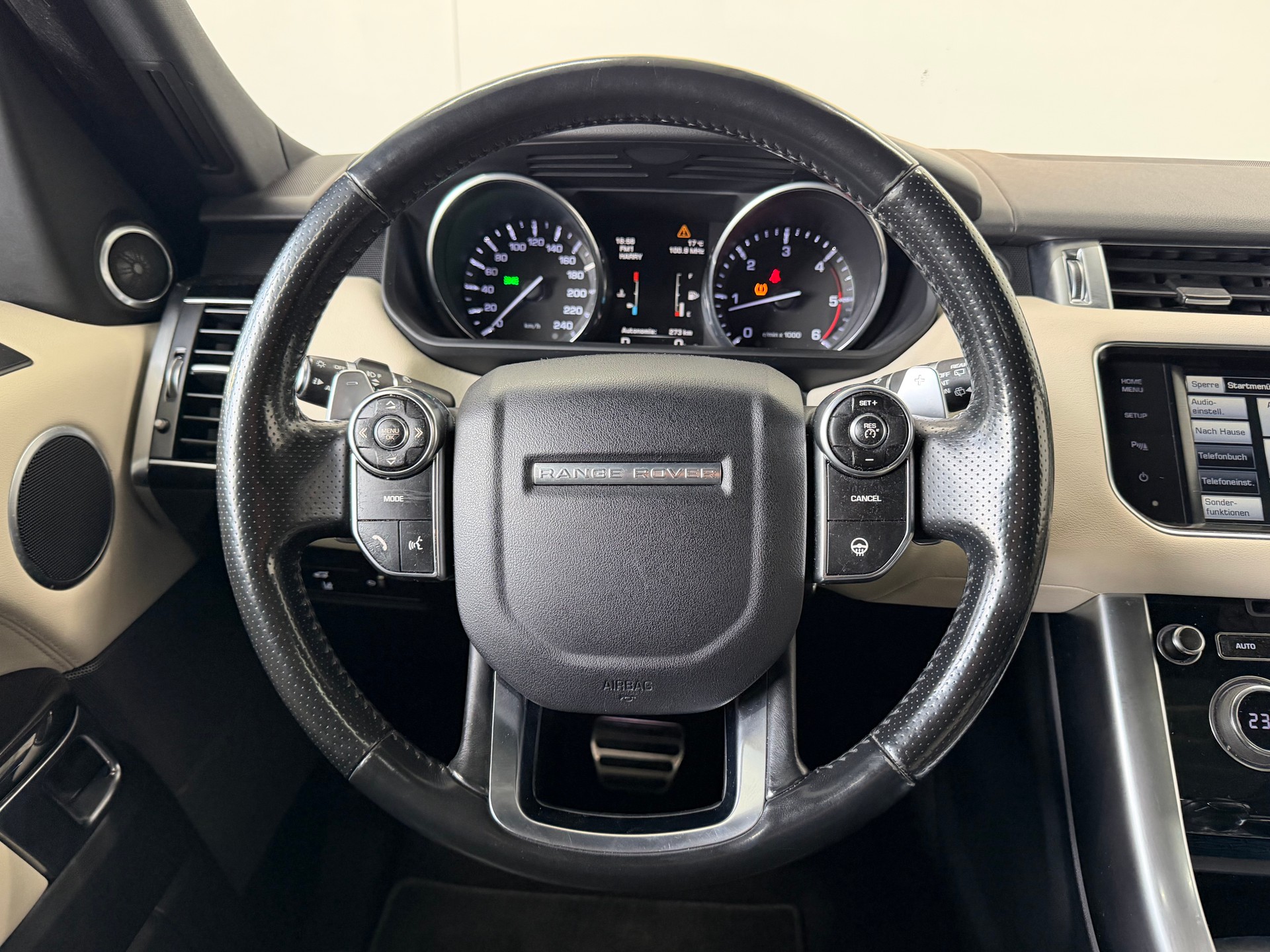 LAND ROVER Range Rover Sport 3.0 SDV6 HSE Automatic-image-12