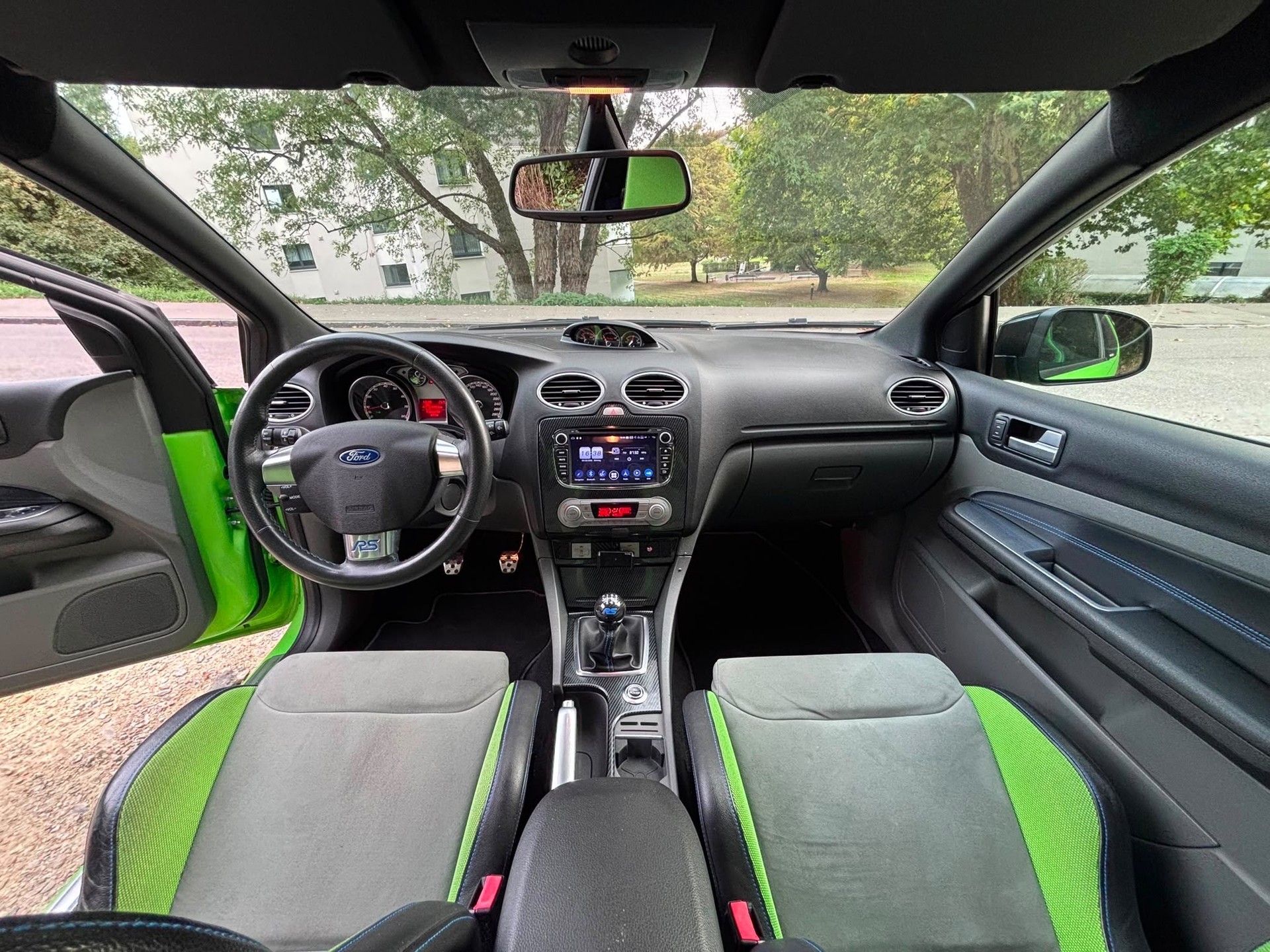 FORD Focus 2.5 Turbo RS-image-4