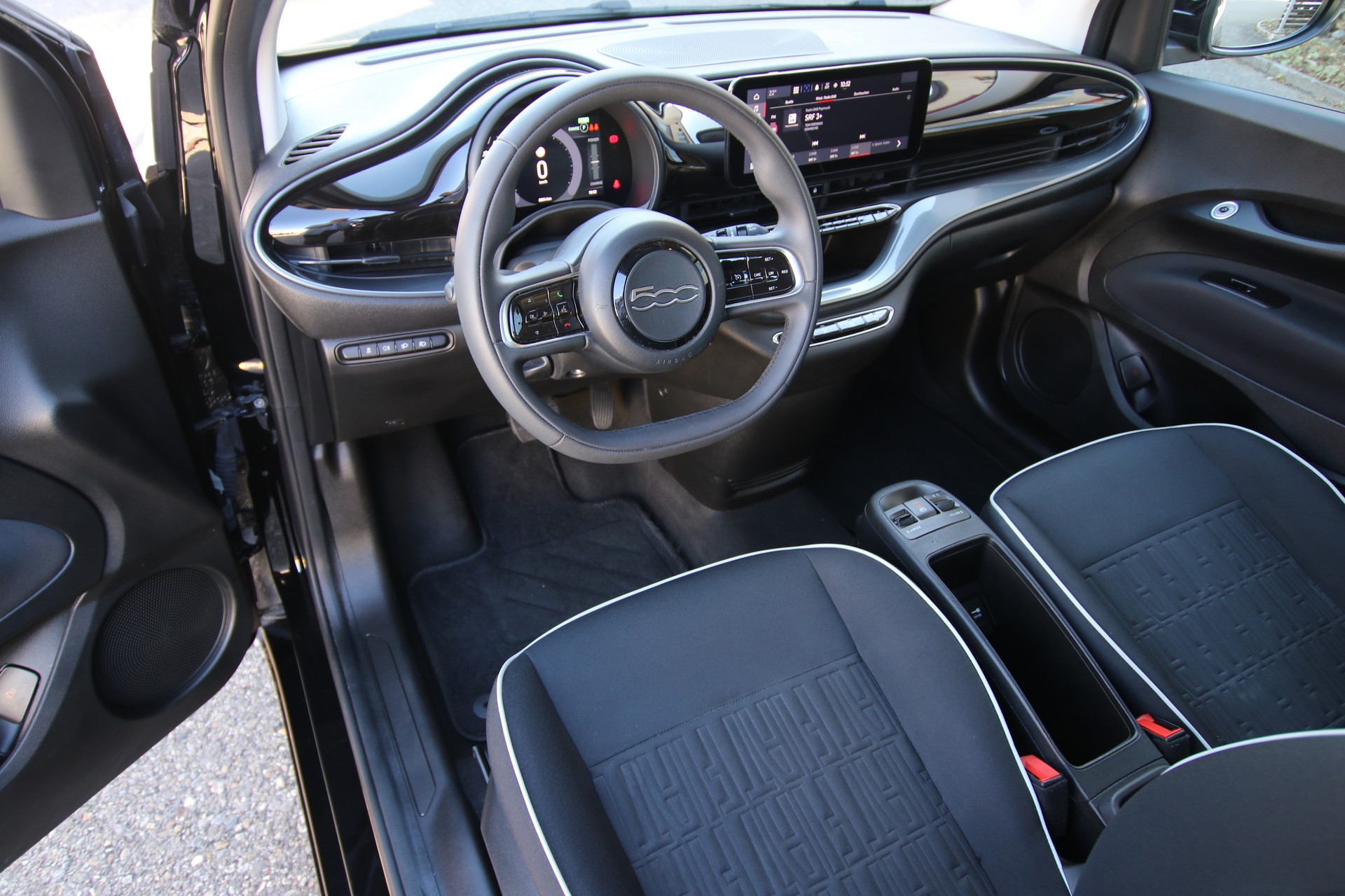 FIAT 500 electric 70 kW Cult-image-9