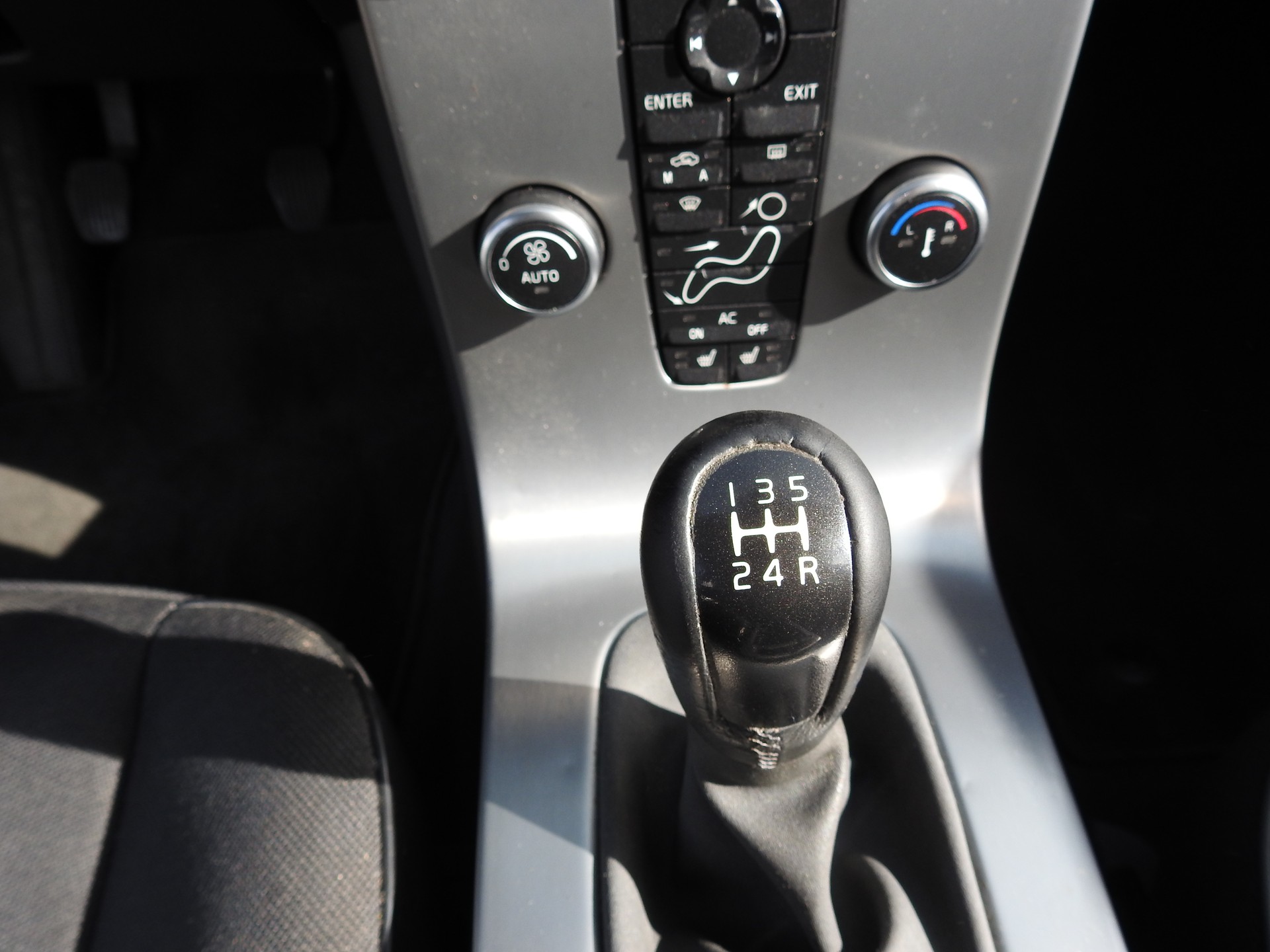 VOLVO S40 1.6 Kinetic-image-8