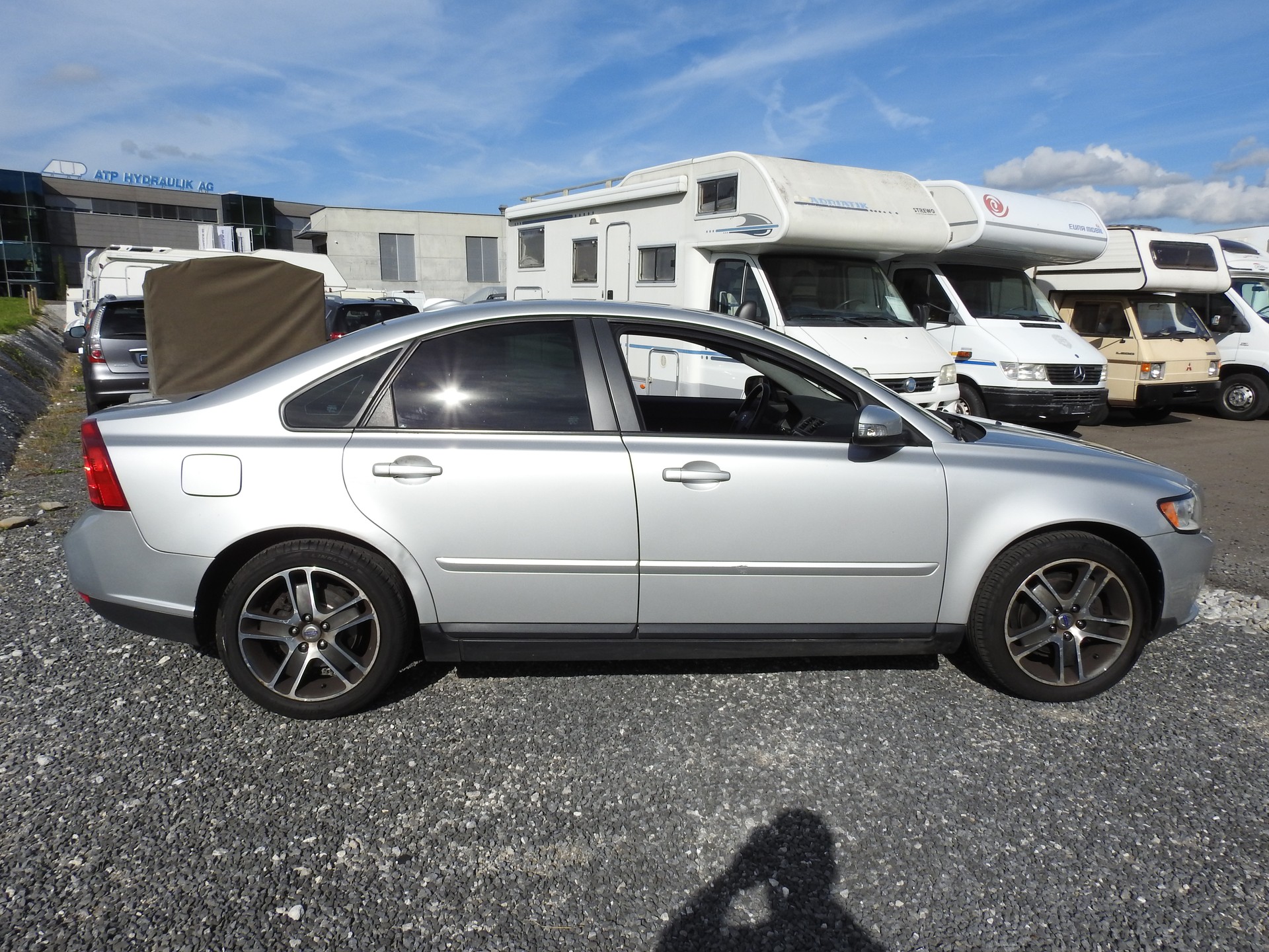 VOLVO S40 1.6 Kinetic-image-3