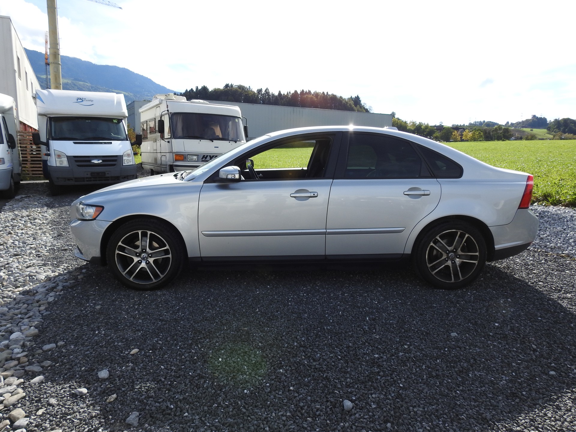 VOLVO S40 1.6 Kinetic-image-1