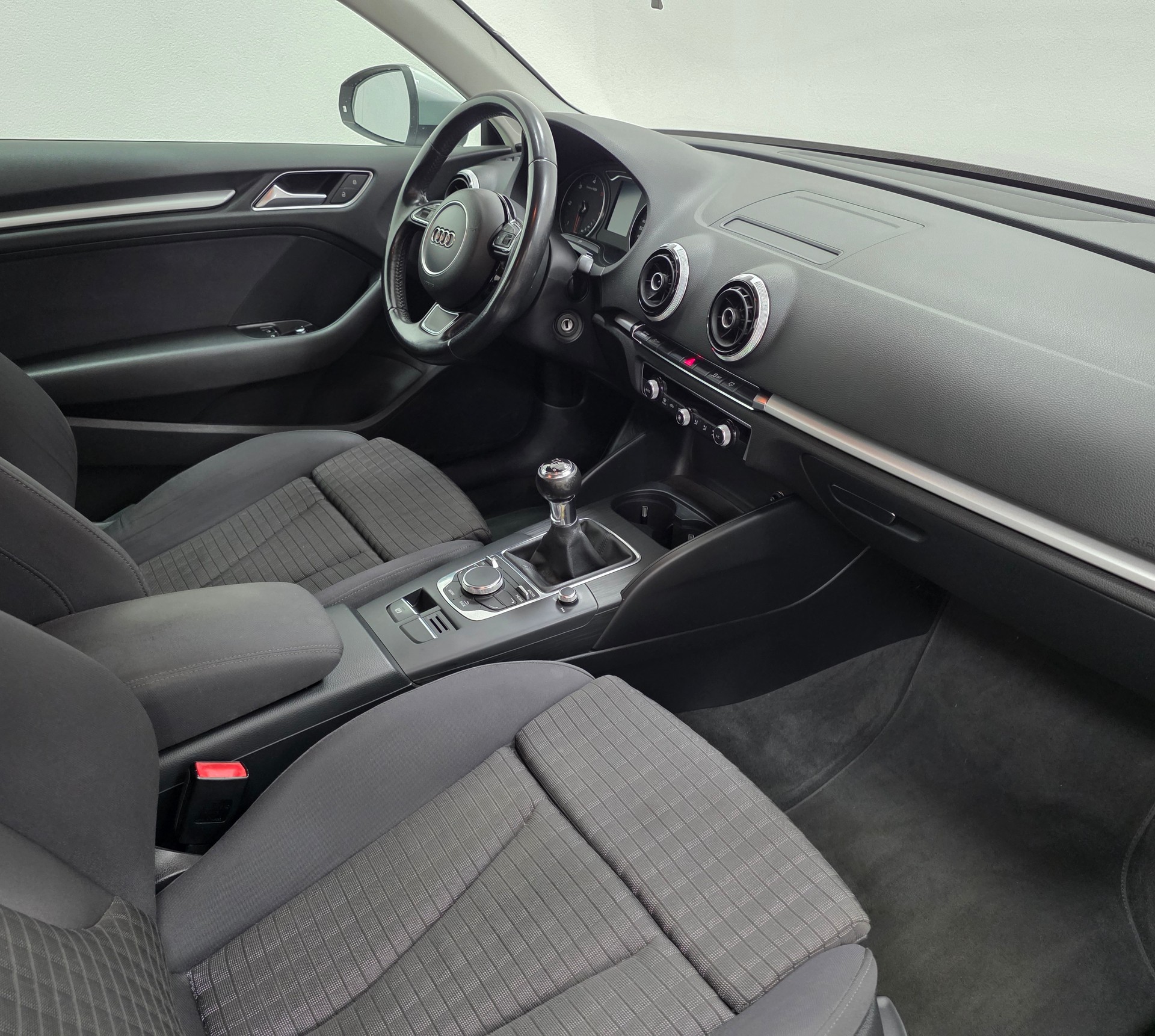 AUDI A3-image-13