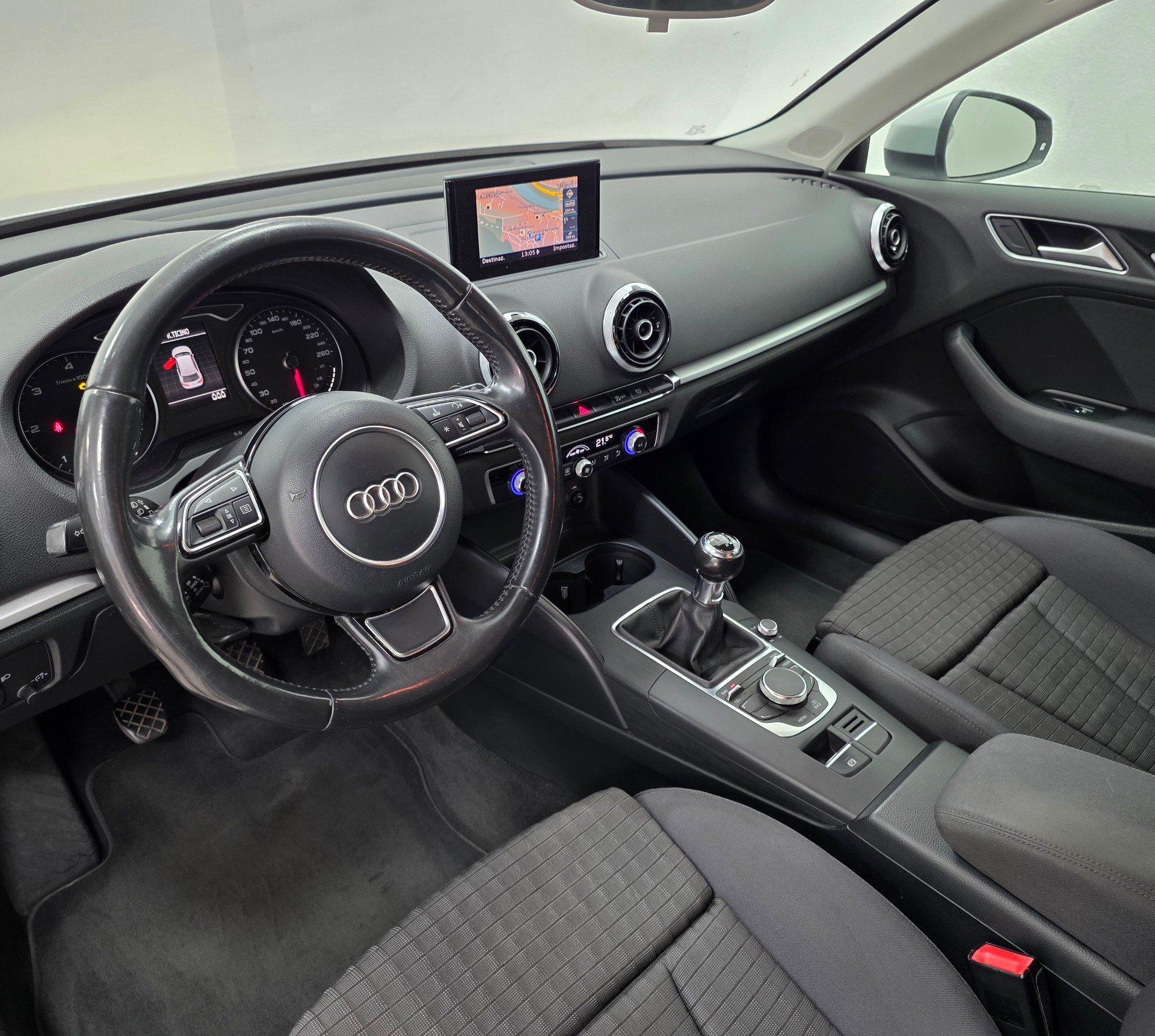 AUDI A3-image-10