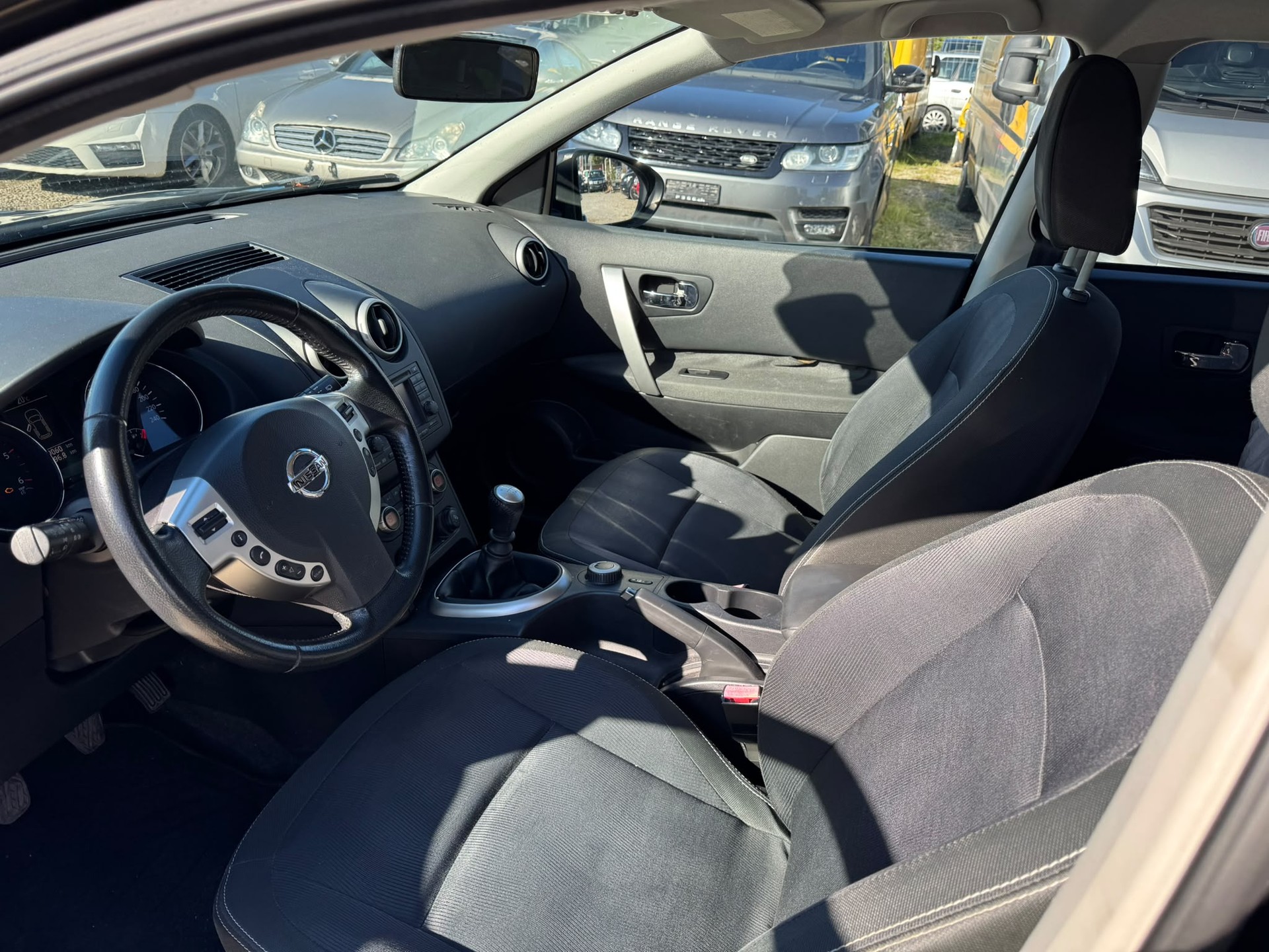 NISSAN Qashqai +2 2.0 dCi 4WD i-Way-image-10