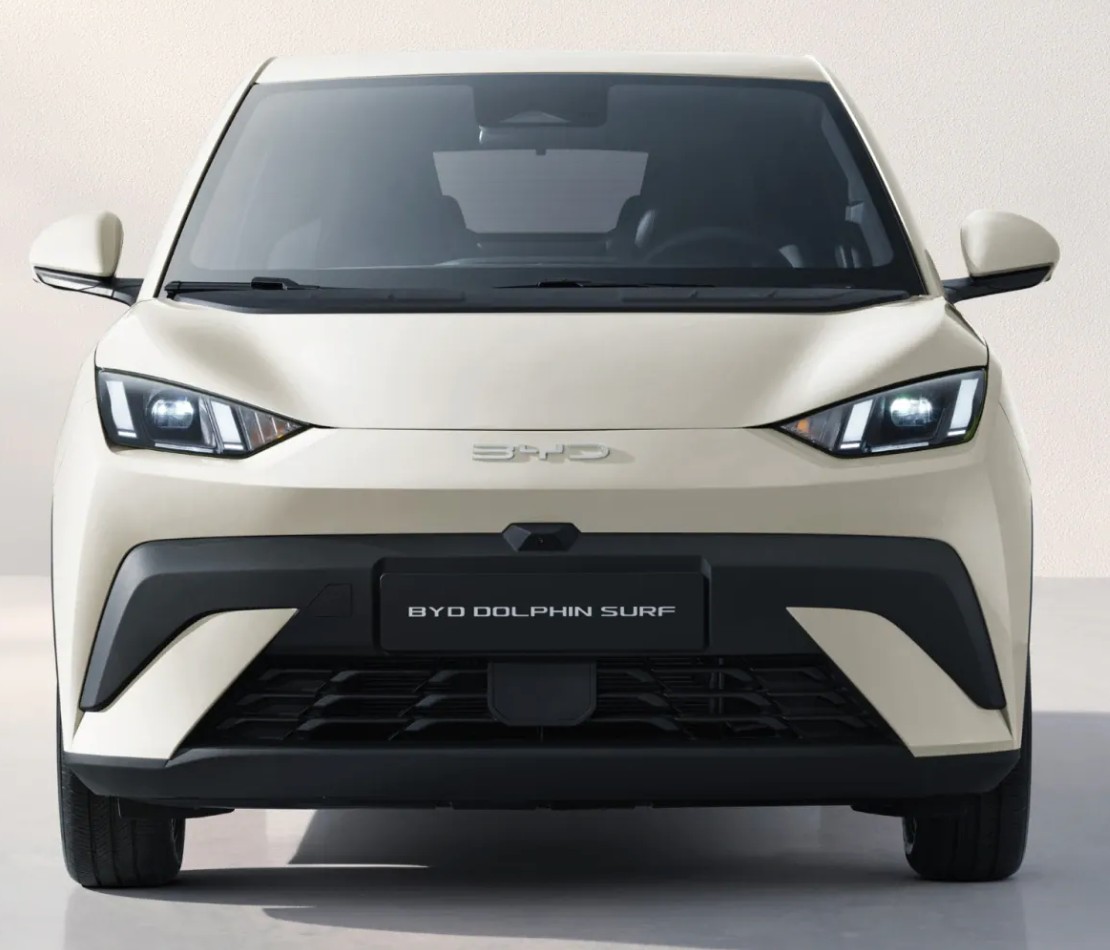 BYD Dolphin Surf 43 kWh Boost-image-1