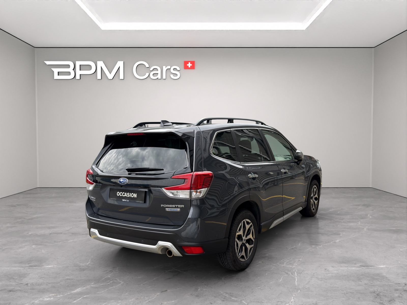 SUBARU Forester Station 2.0i e-Boxer Swiss Plus-image-3
