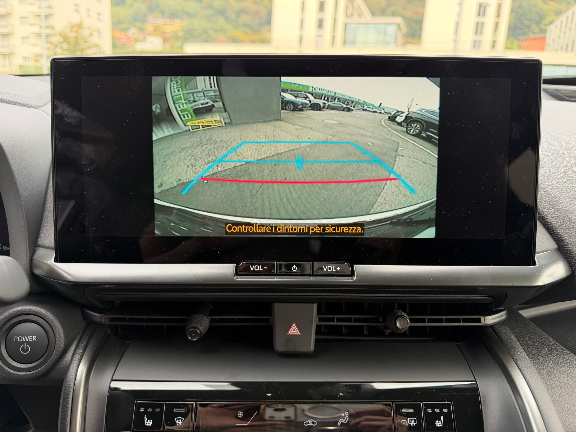 TOYOTA C-HR 1.8 HSD CVT Teamplayer-image-11