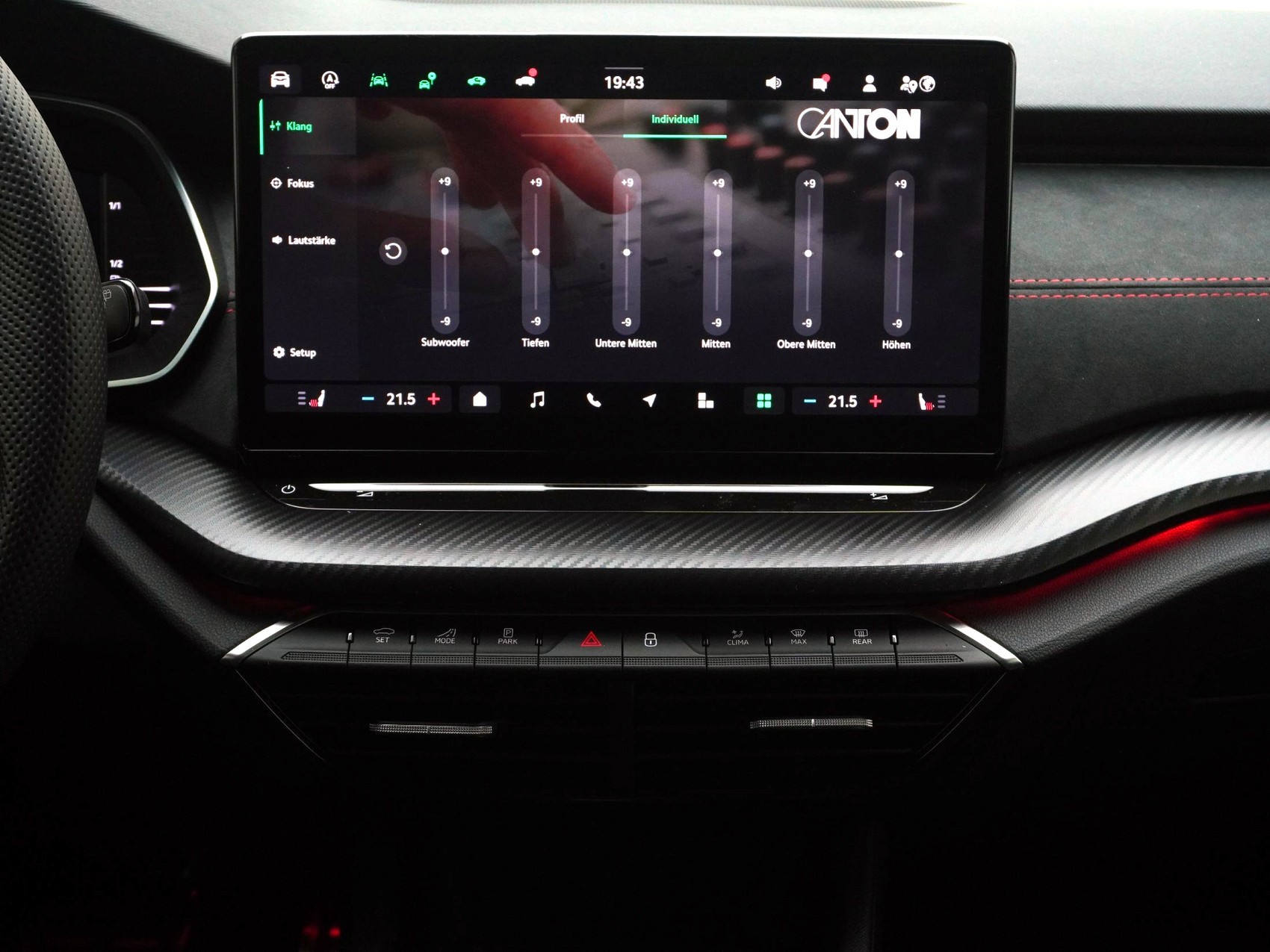 SKODA Octavia 2.0 TSI RS DSG-image-16