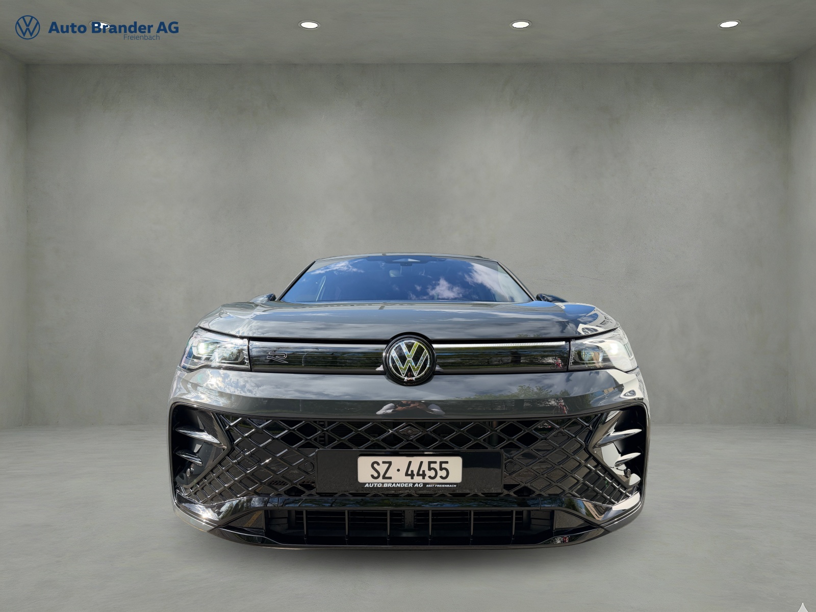 VW Tiguan 2.0 TSI DSG R-Line 4Motion-image-6