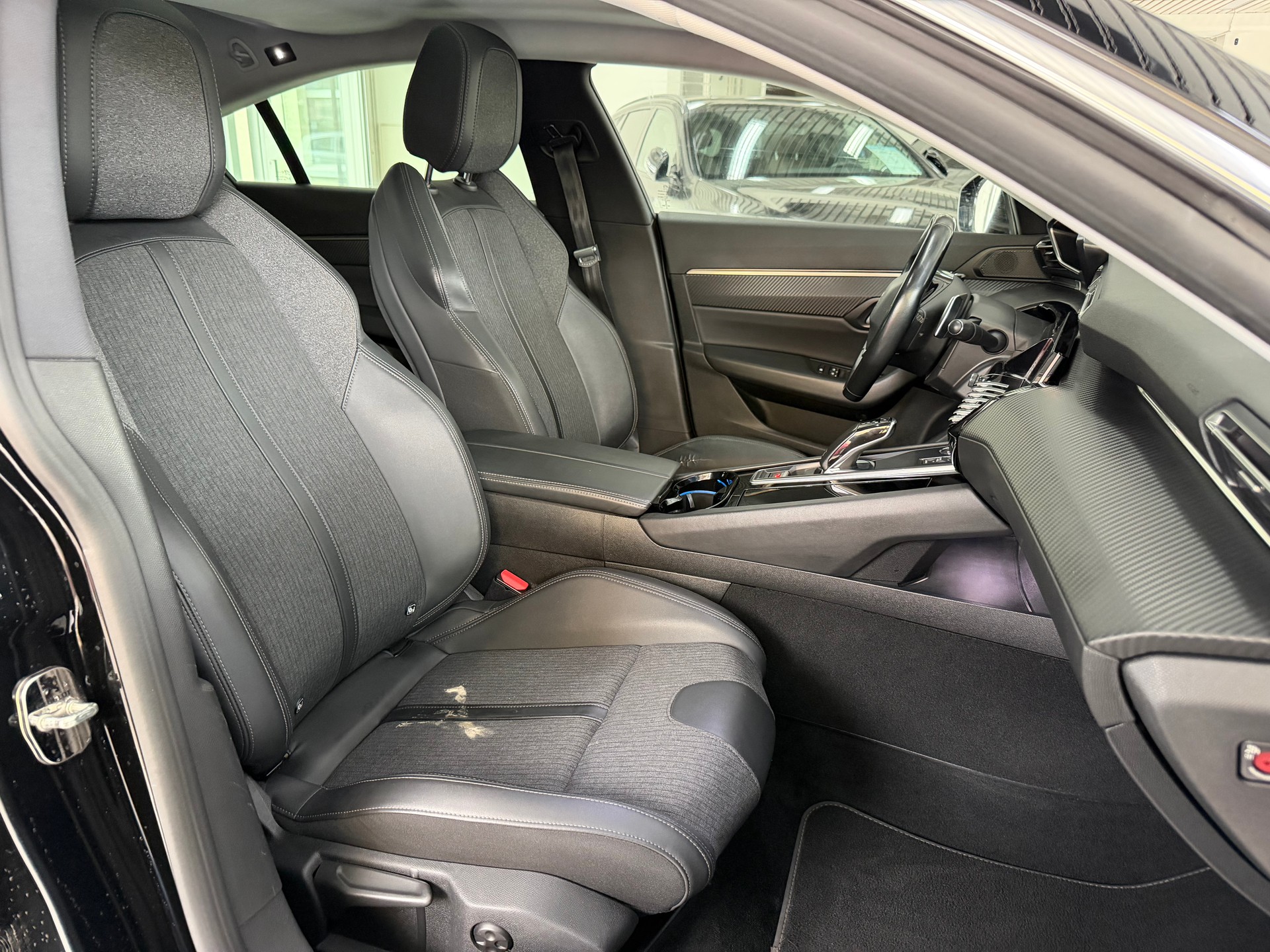 PEUGEOT 508 1.5 Blue HDI GT Line EAT8-image-16