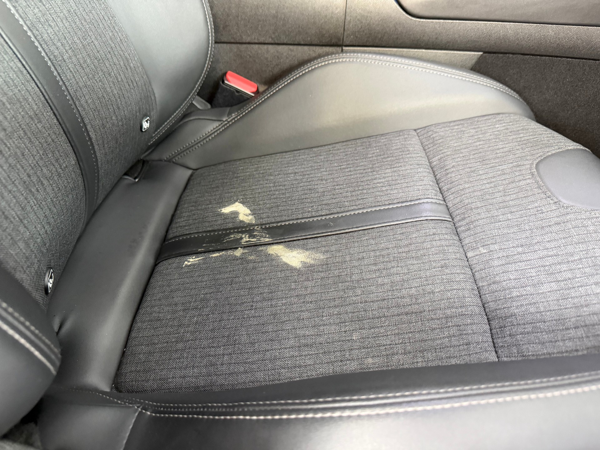 PEUGEOT 508 1.5 Blue HDI GT Line EAT8-image-18