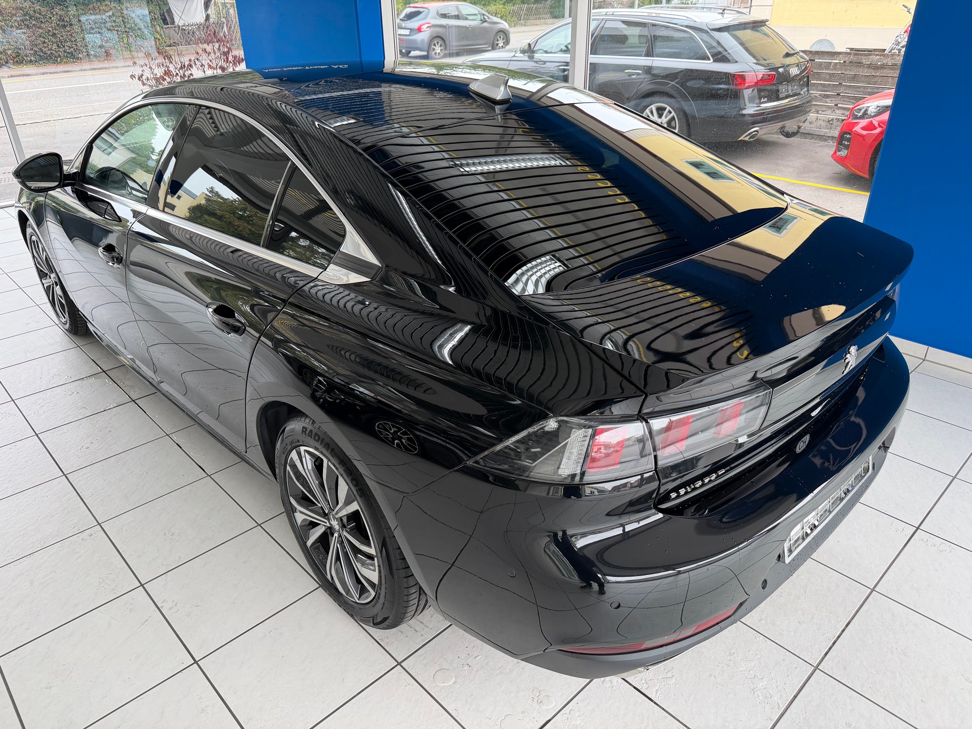 PEUGEOT 508 1.5 Blue HDI GT Line EAT8-image-7