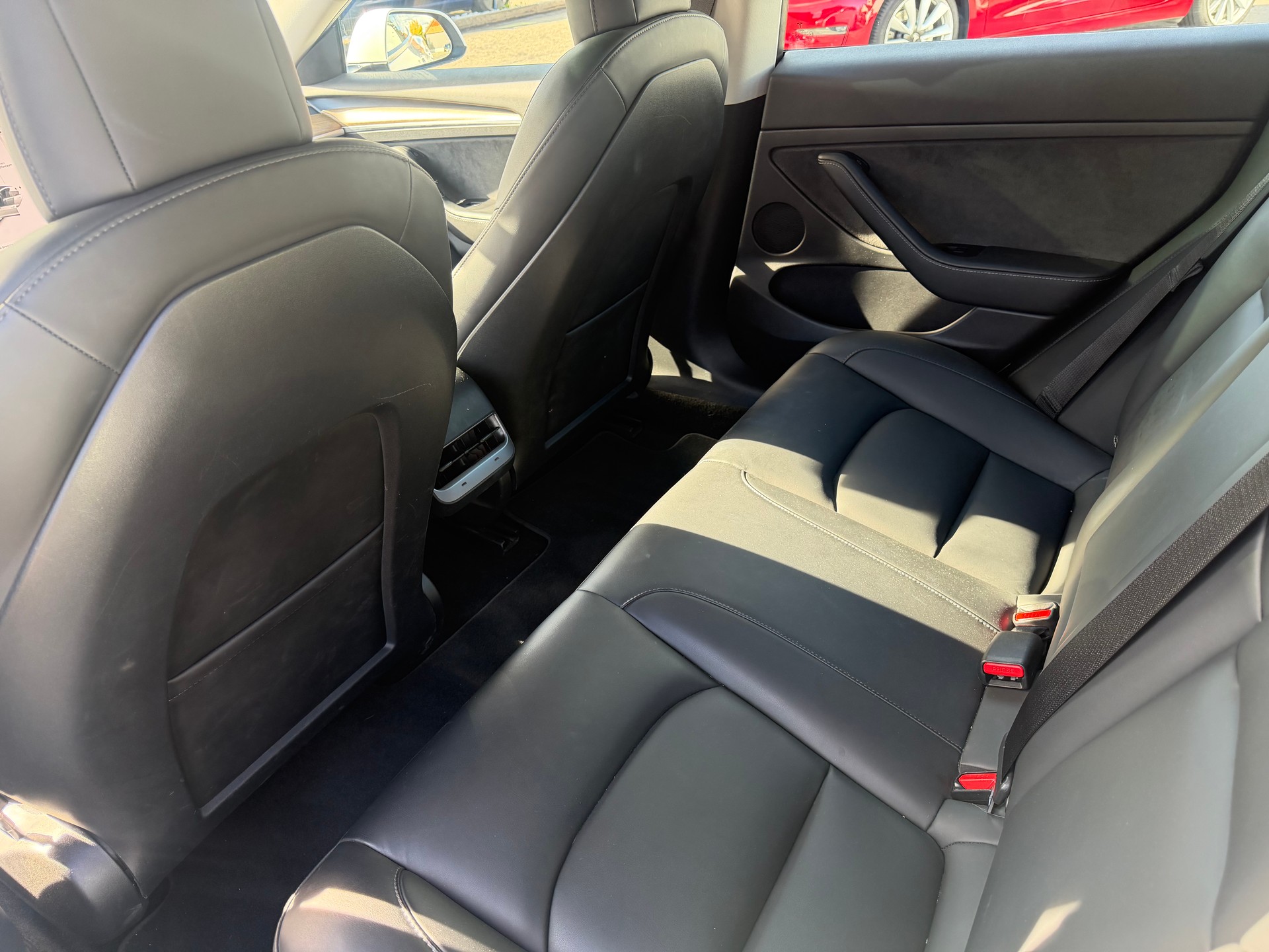 TESLA Model 3 Long Range Dual Motor AWD-image-12