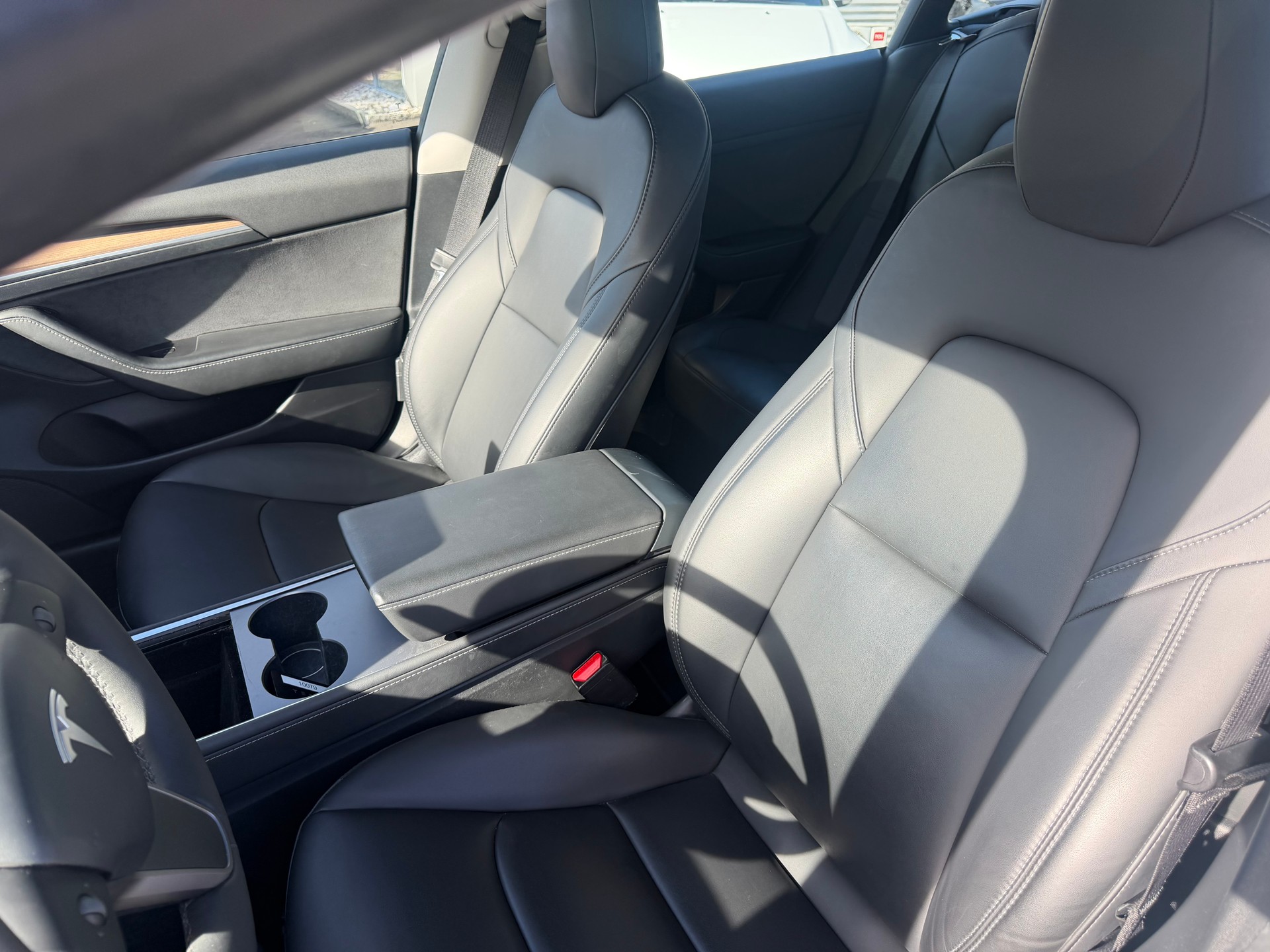 TESLA Model 3 Long Range Dual Motor AWD-image-11