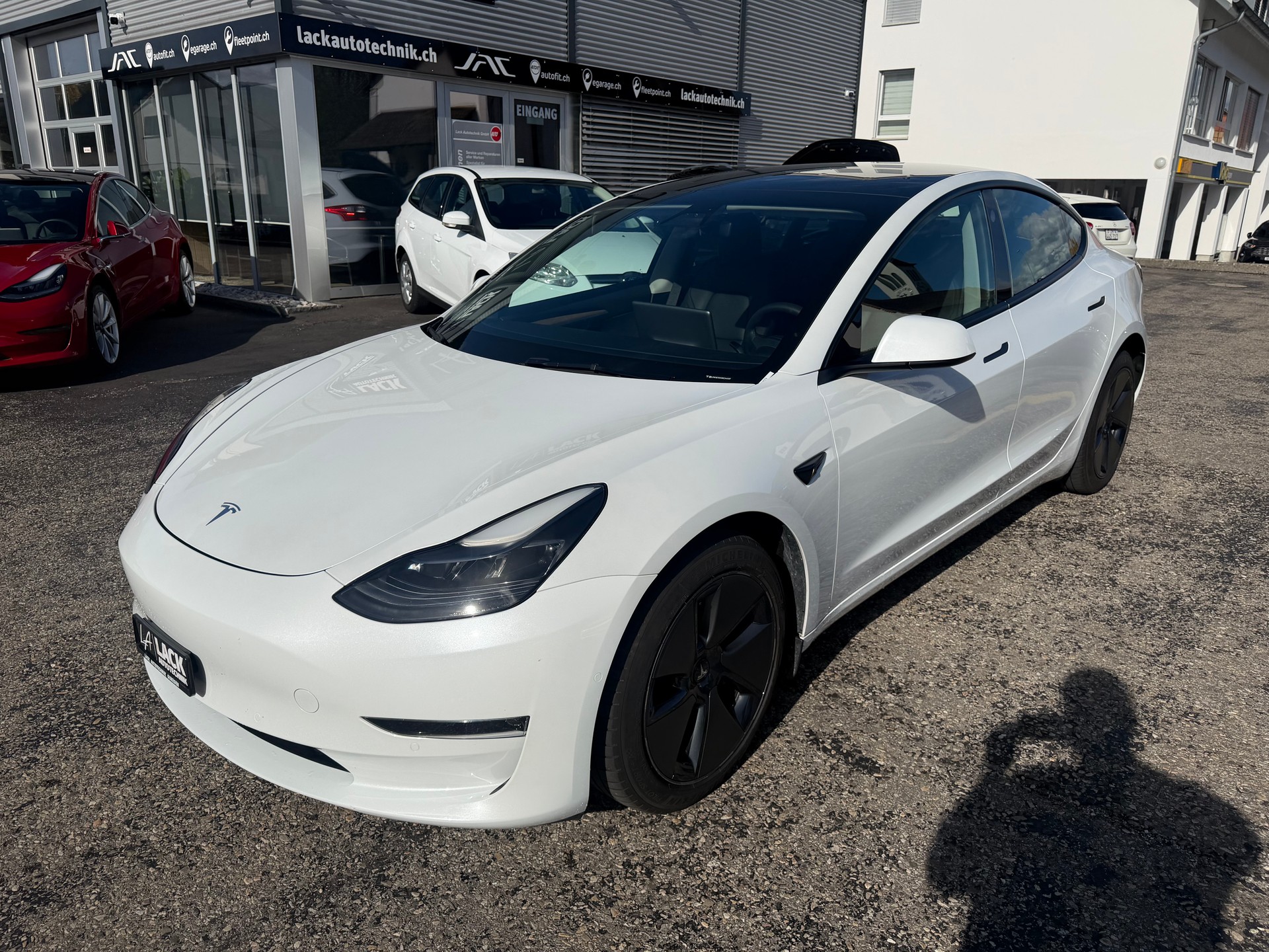 TESLA Model 3 Long Range Dual Motor AWD-image-2