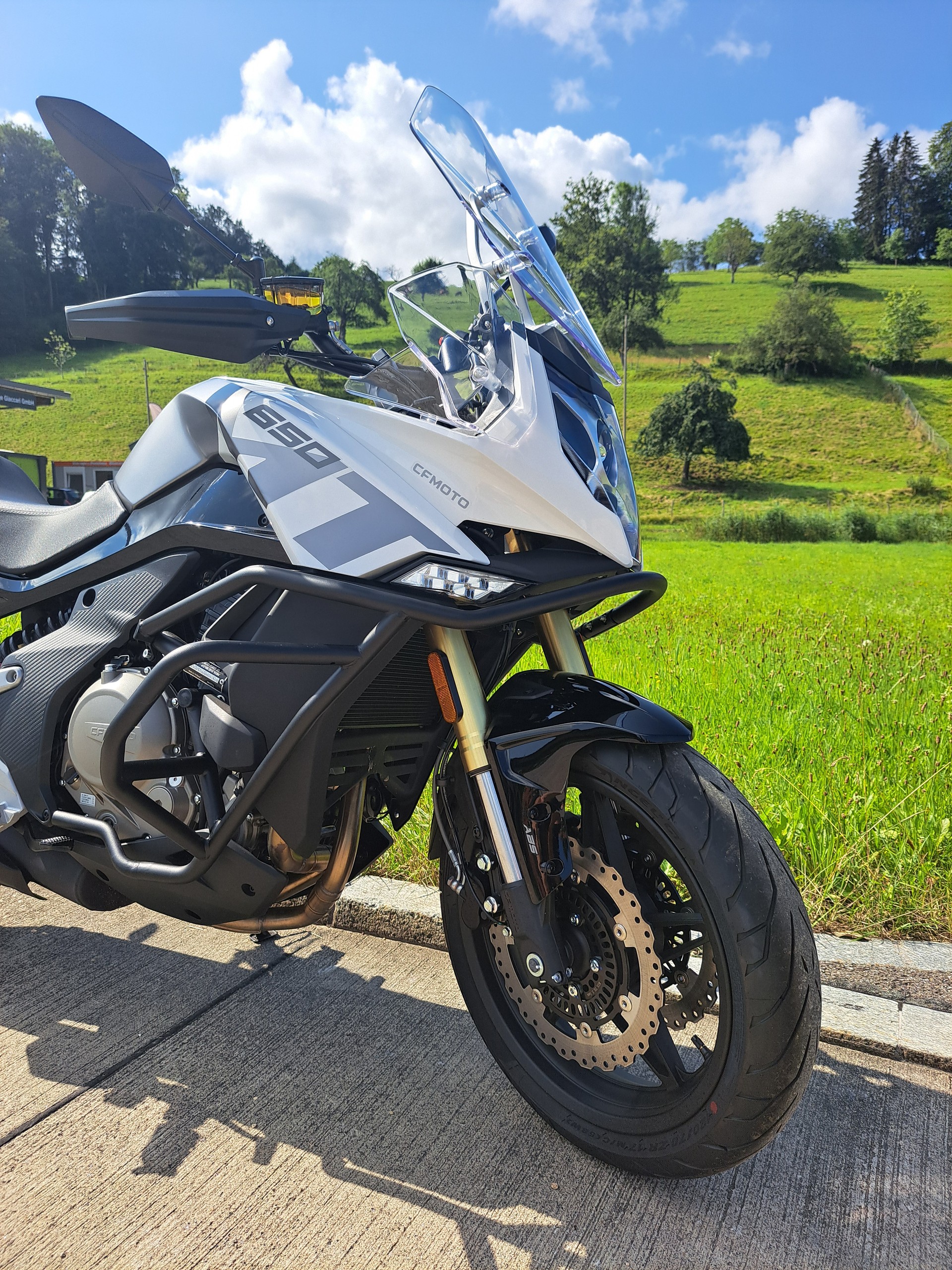 CF MOTO 650 MT-showroom-element-3