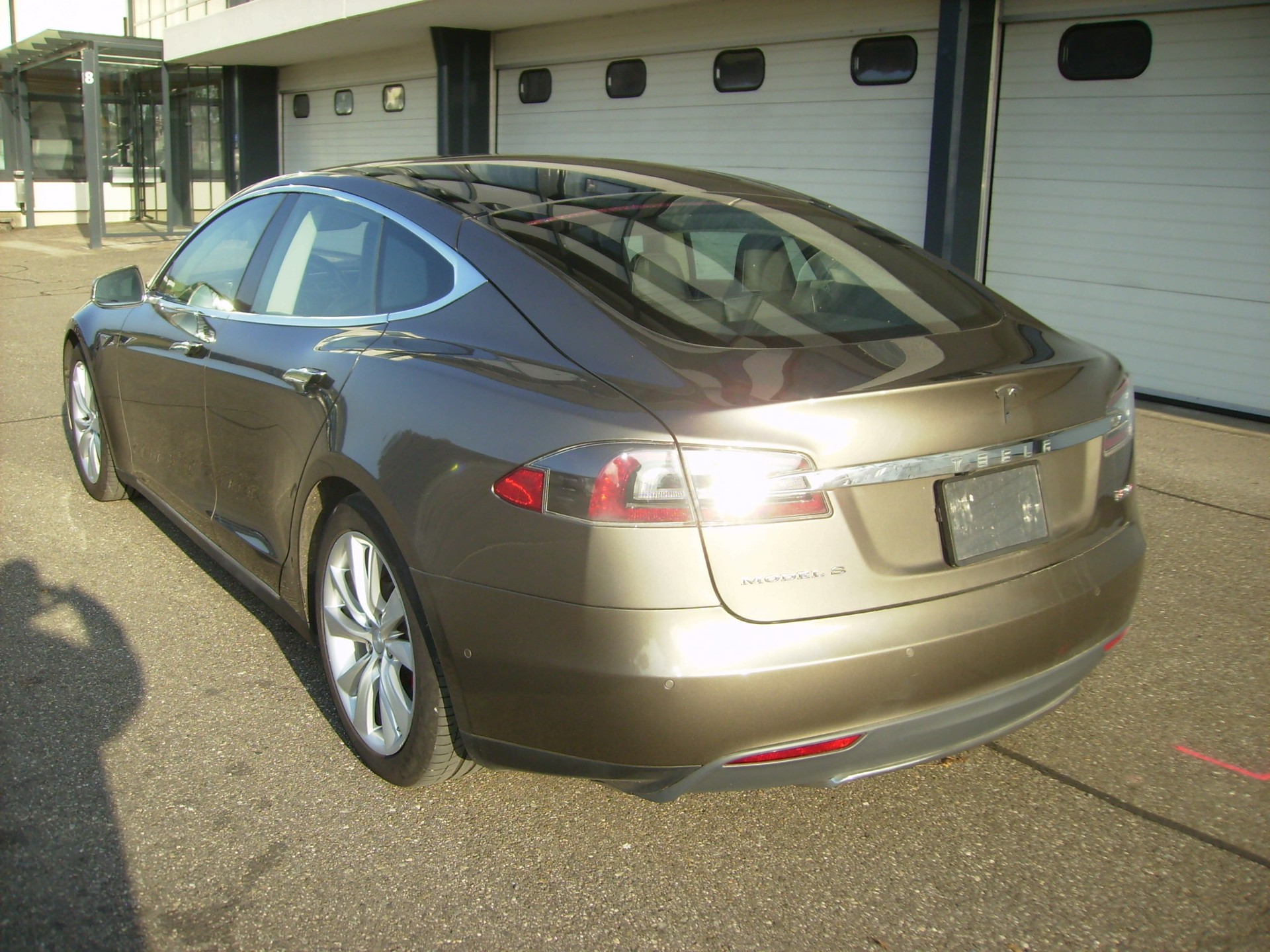 TESLA Model S 90 D Performance-image-1