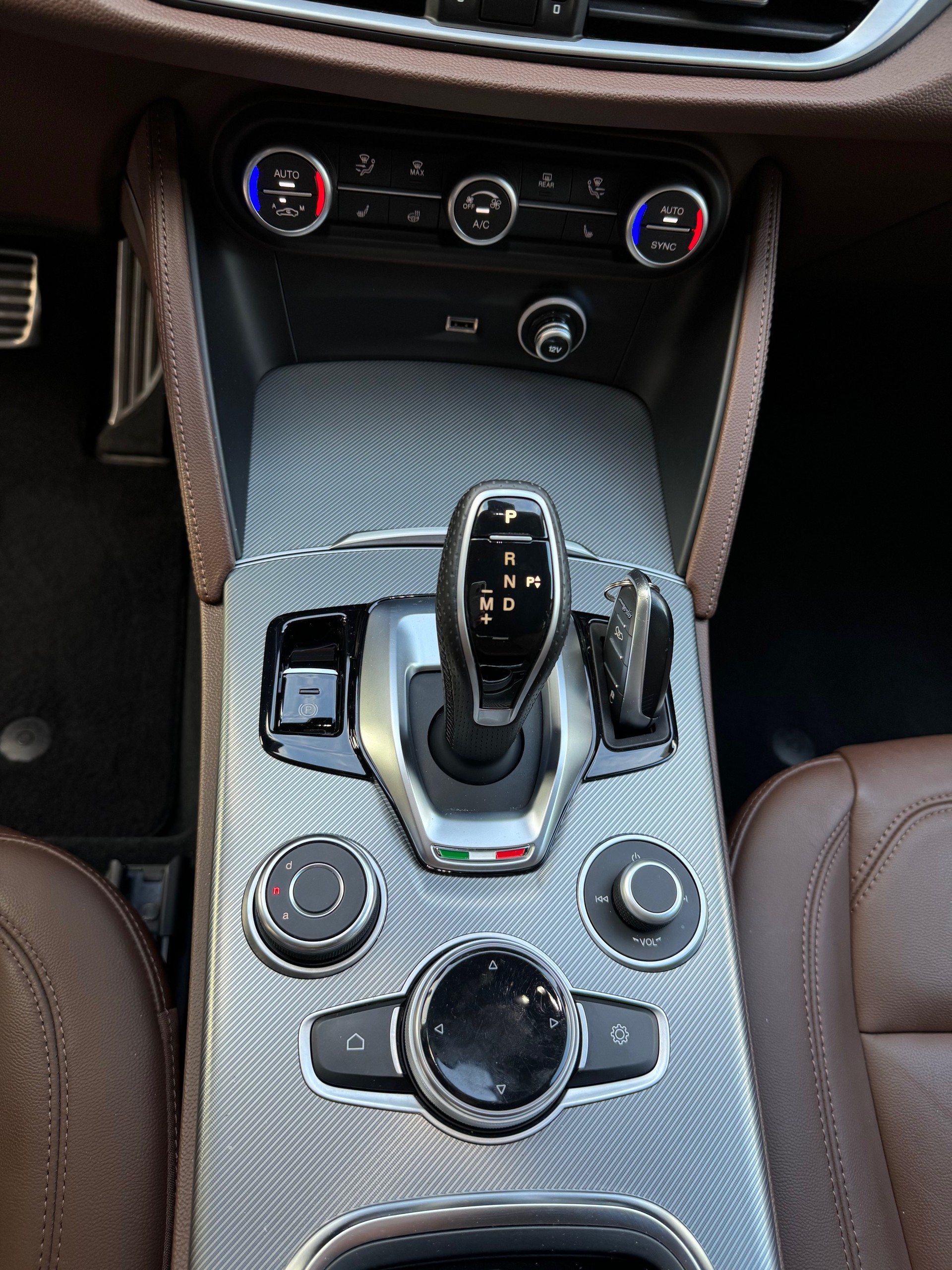 ALFA ROMEO Stelvio 2.2 JTDM Sprint Q4 Automatic Q4-image-10