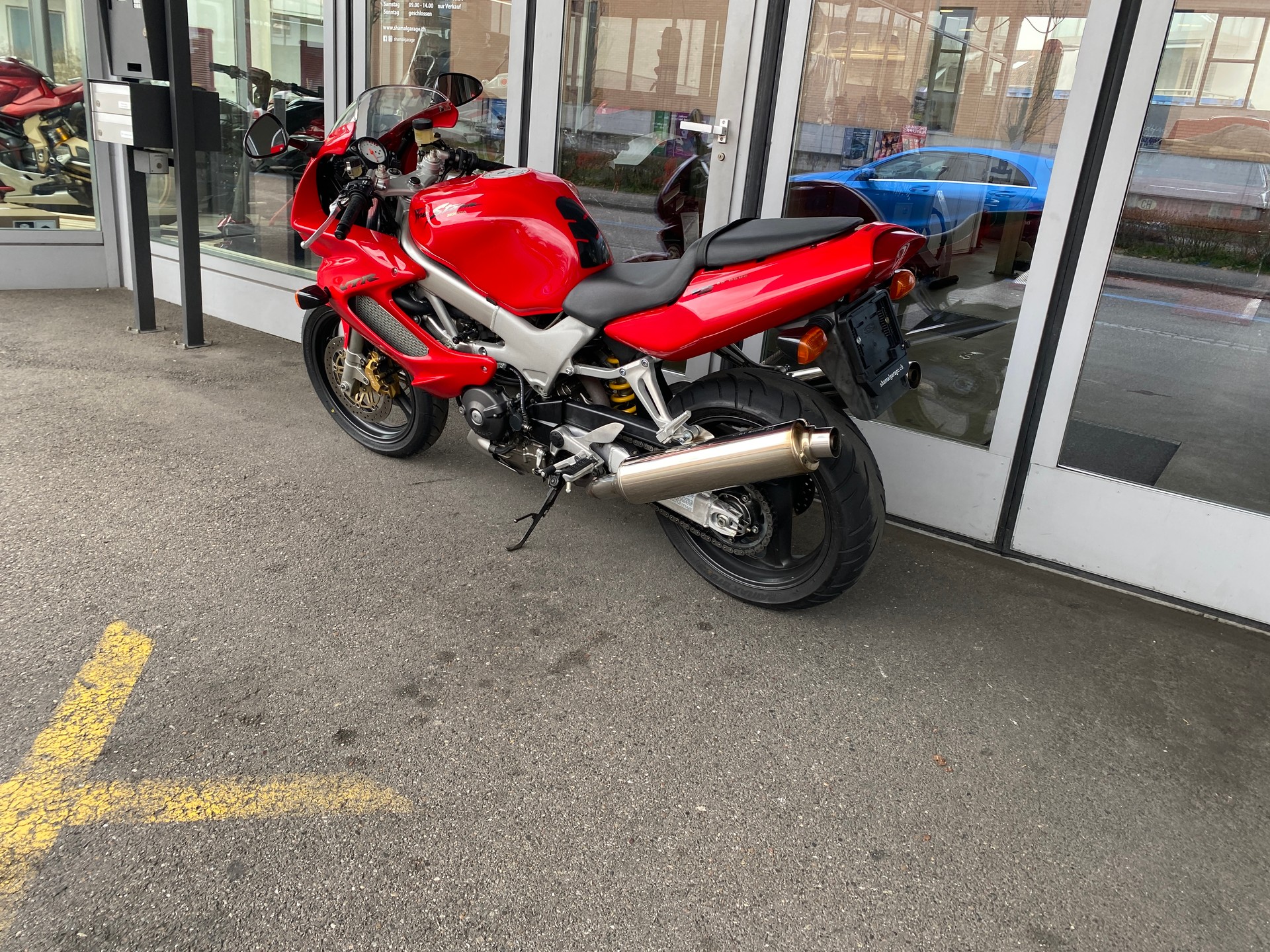 HONDA VTR 1000 F V-X Fire Storm-image-8