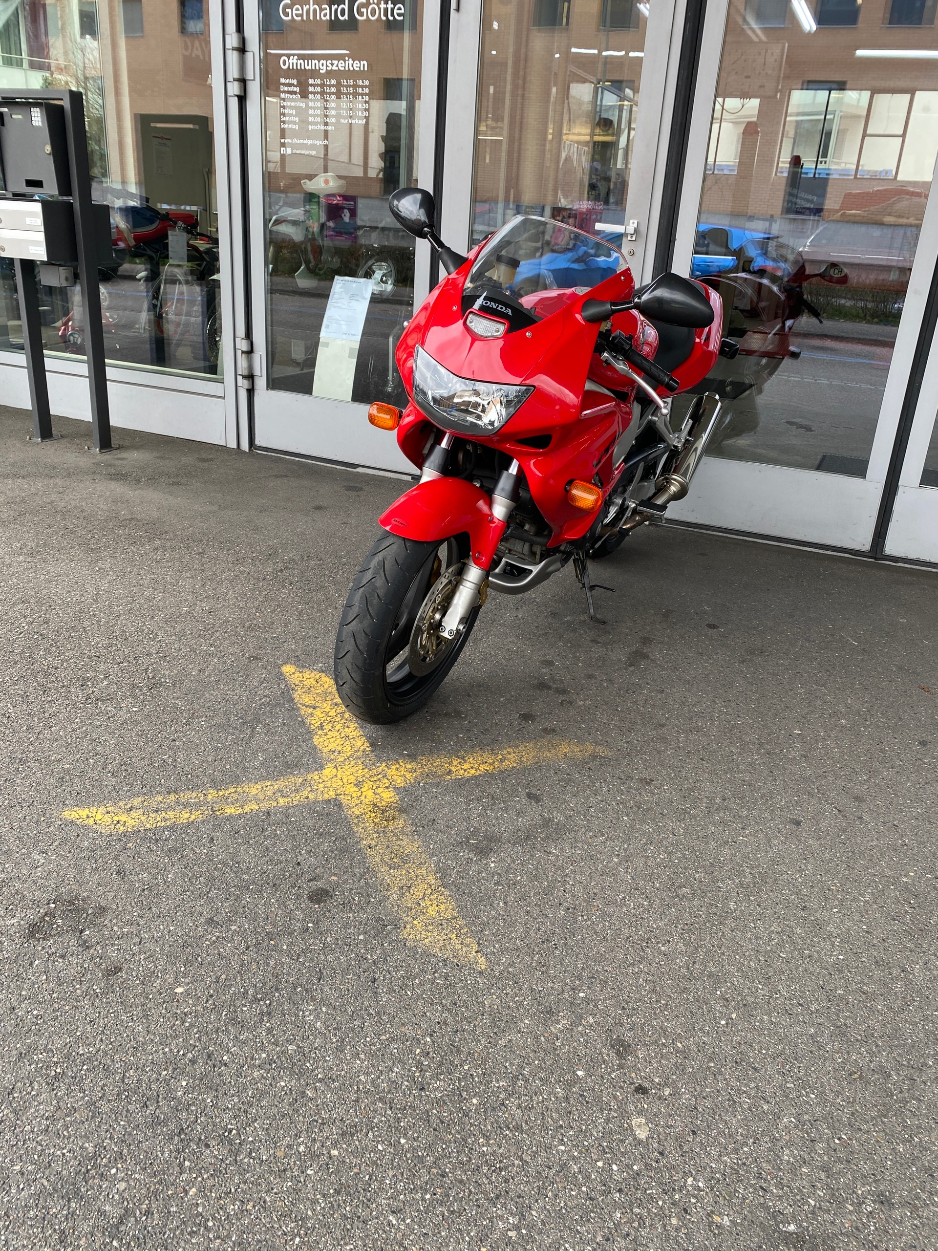 HONDA VTR 1000 F V-X Fire Storm-showroom-element-3